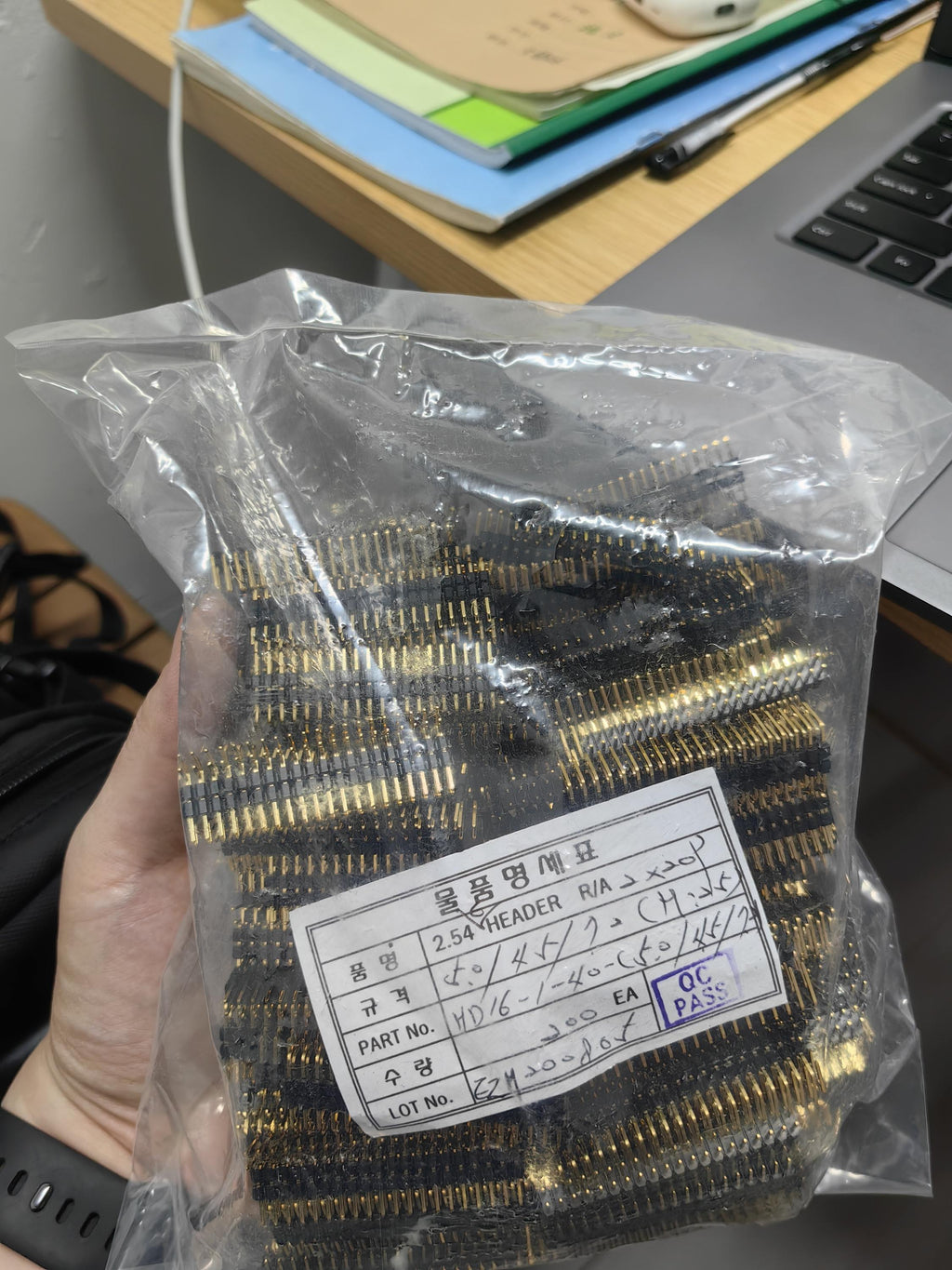 HD16-1-40-(5.0/4.50/7.2) DIP IC Chip New in Stock Electronic Components
