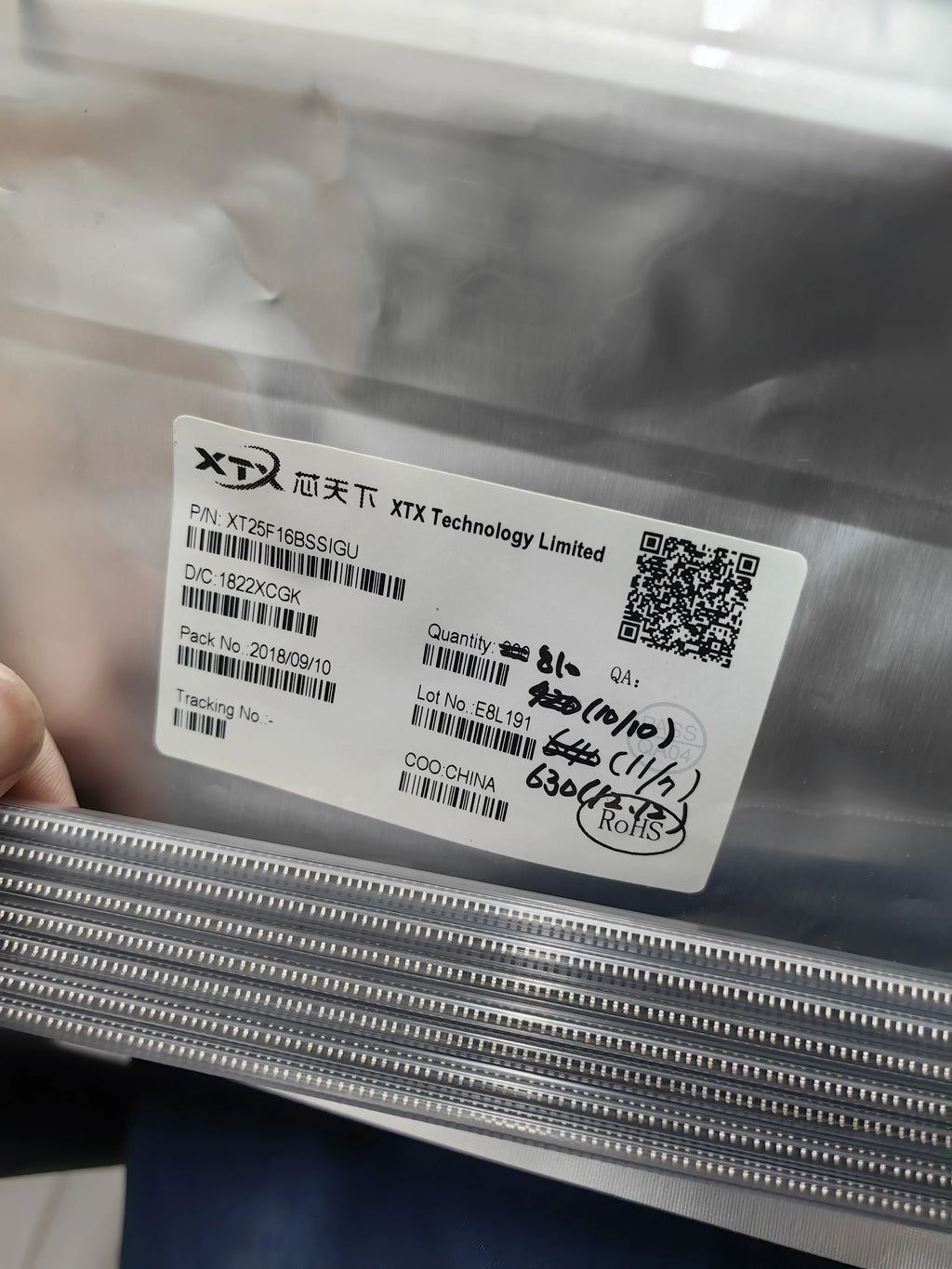 XT25F16BSSIGU SOP IC Chip New in Stock Electronic Components