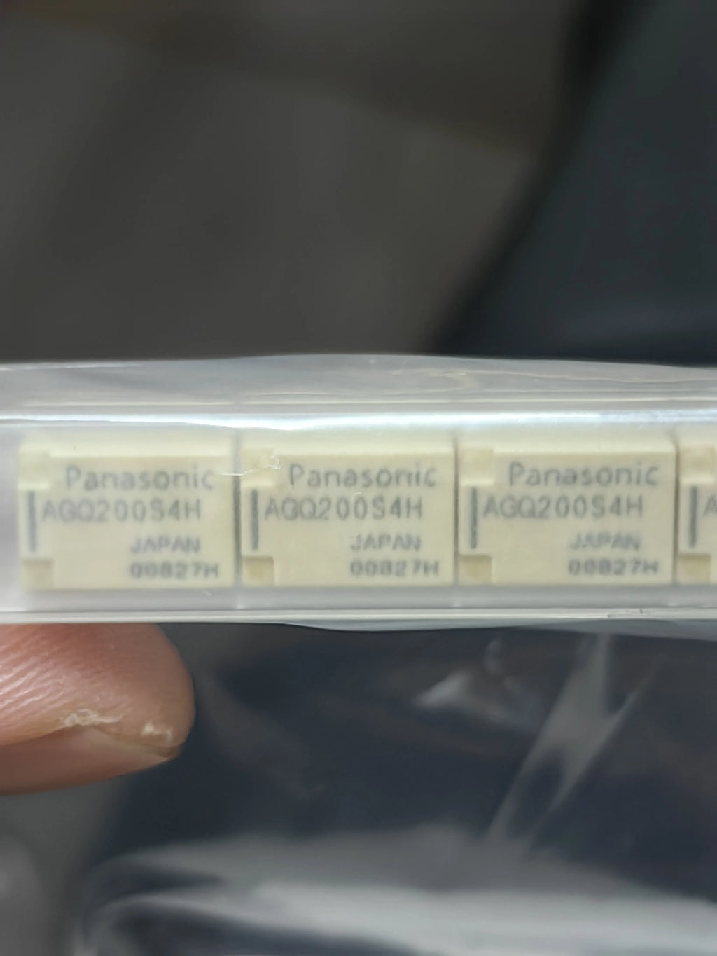 AGQ200S4HZ SMD IC Chip New in Stock Electronic Components