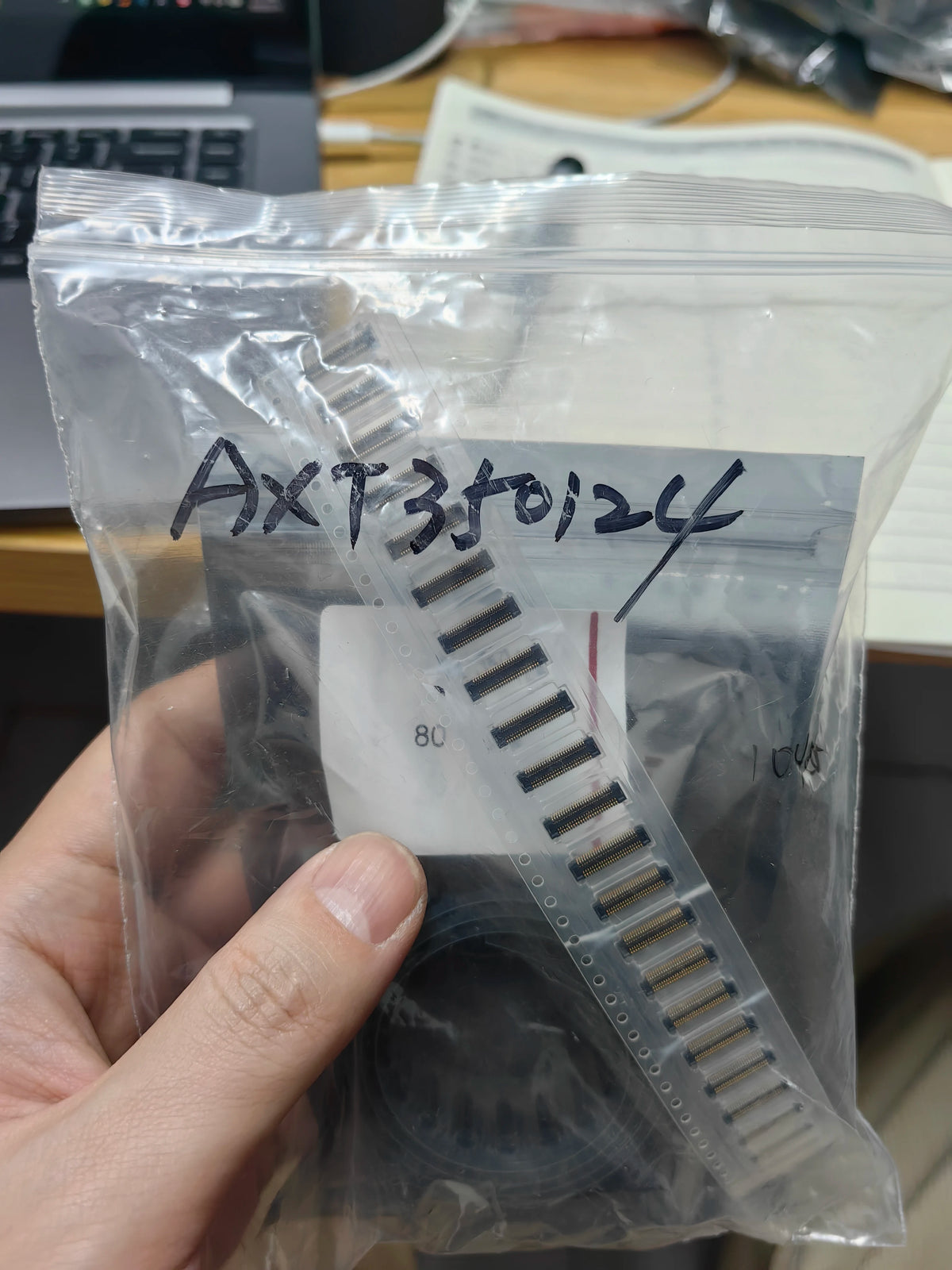 AXT350124 SMD IC Chip New in Stock Electronic Components