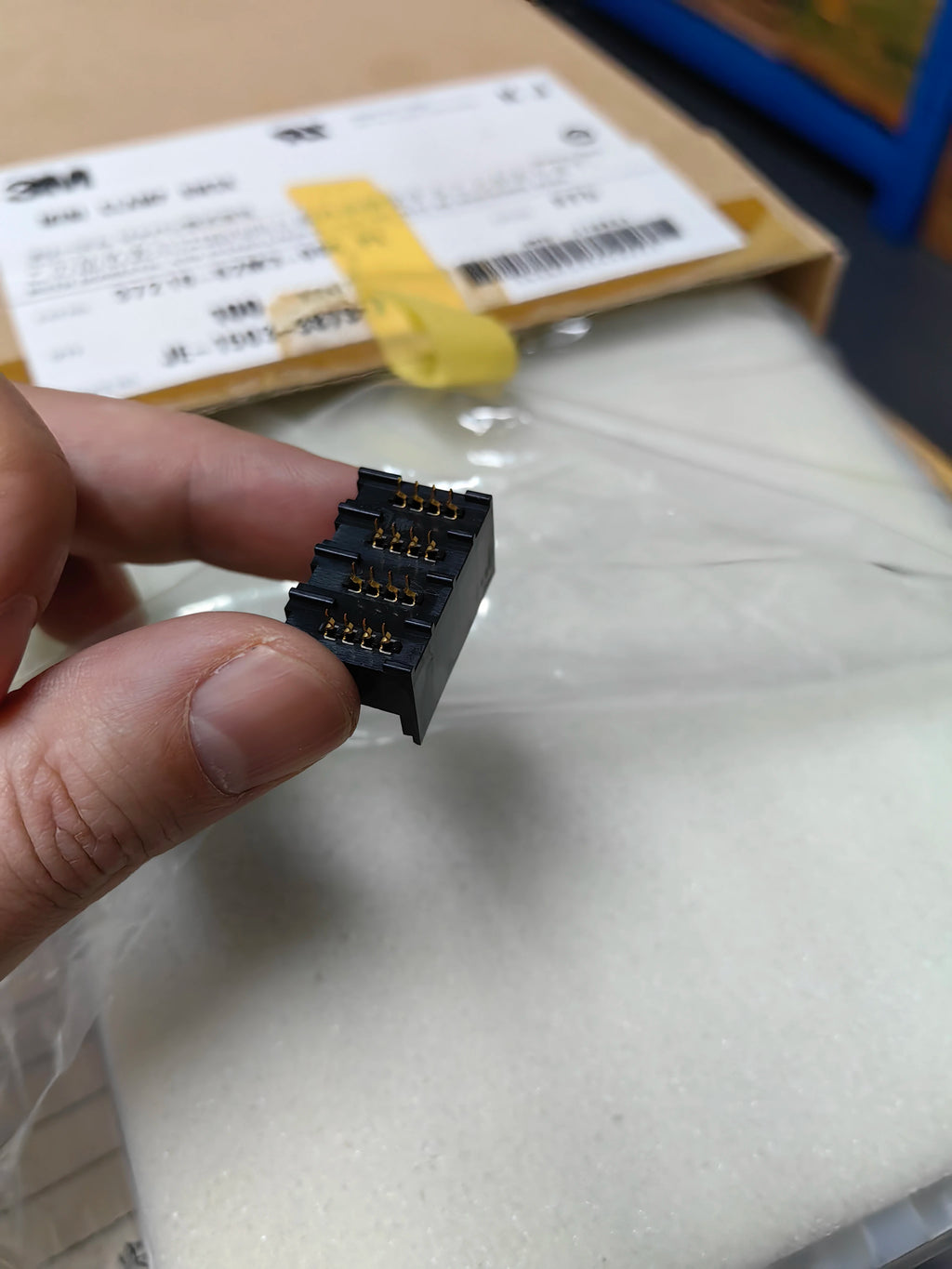 37216-62M3-004PL CONN IC Chip New in Stock Electronic Components