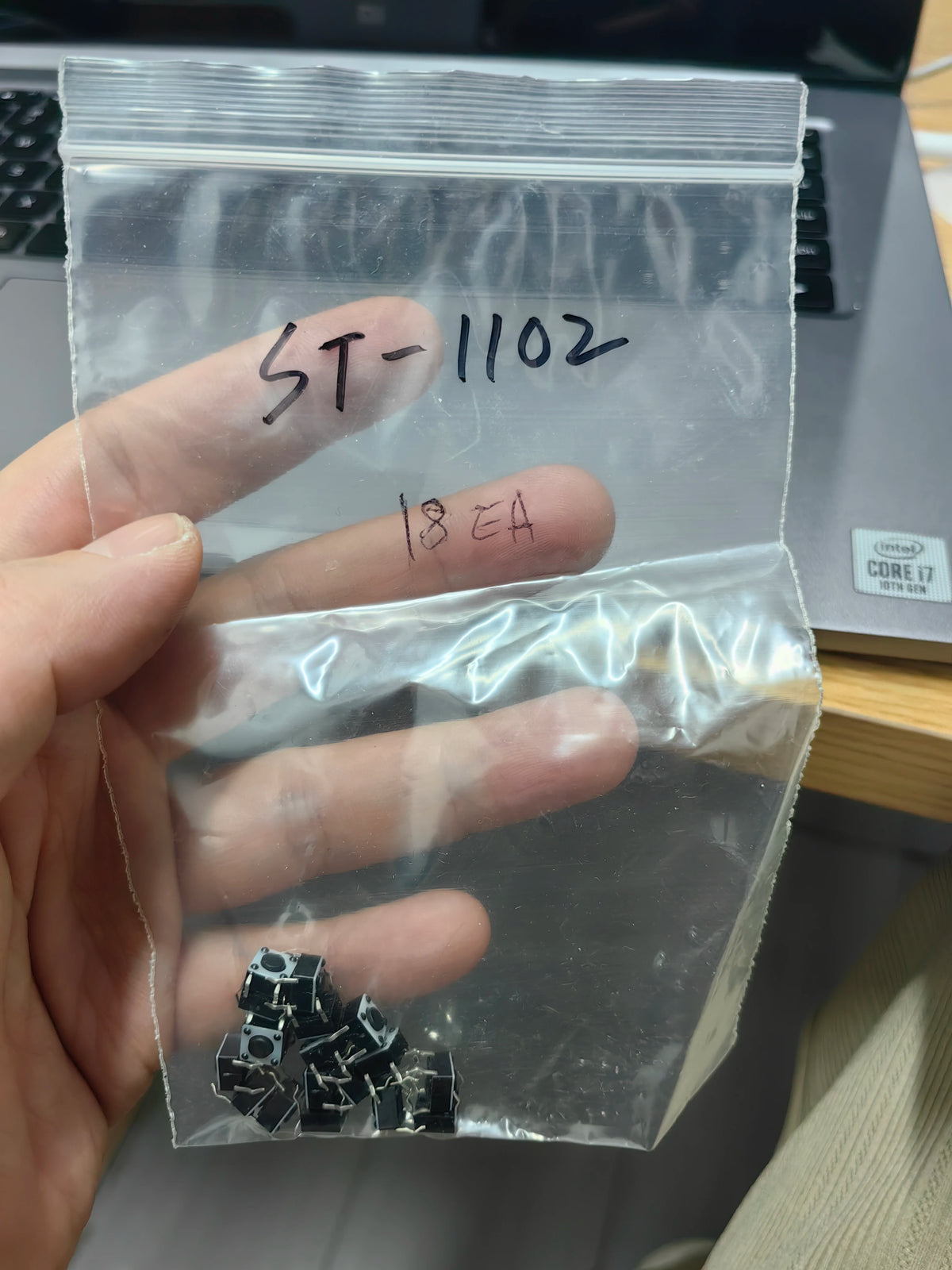ST-1102 DIP4 IC Chip New in Stock Electronic Components