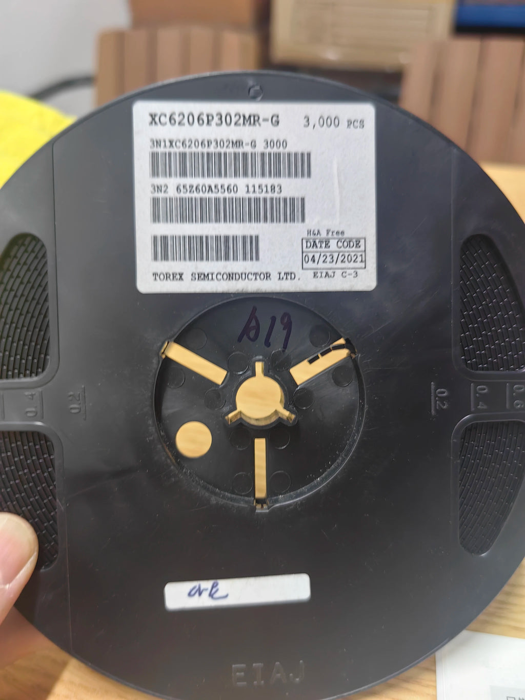 XC6206P302MR-G SOT233 IC Chip New in Stock Electronic Components