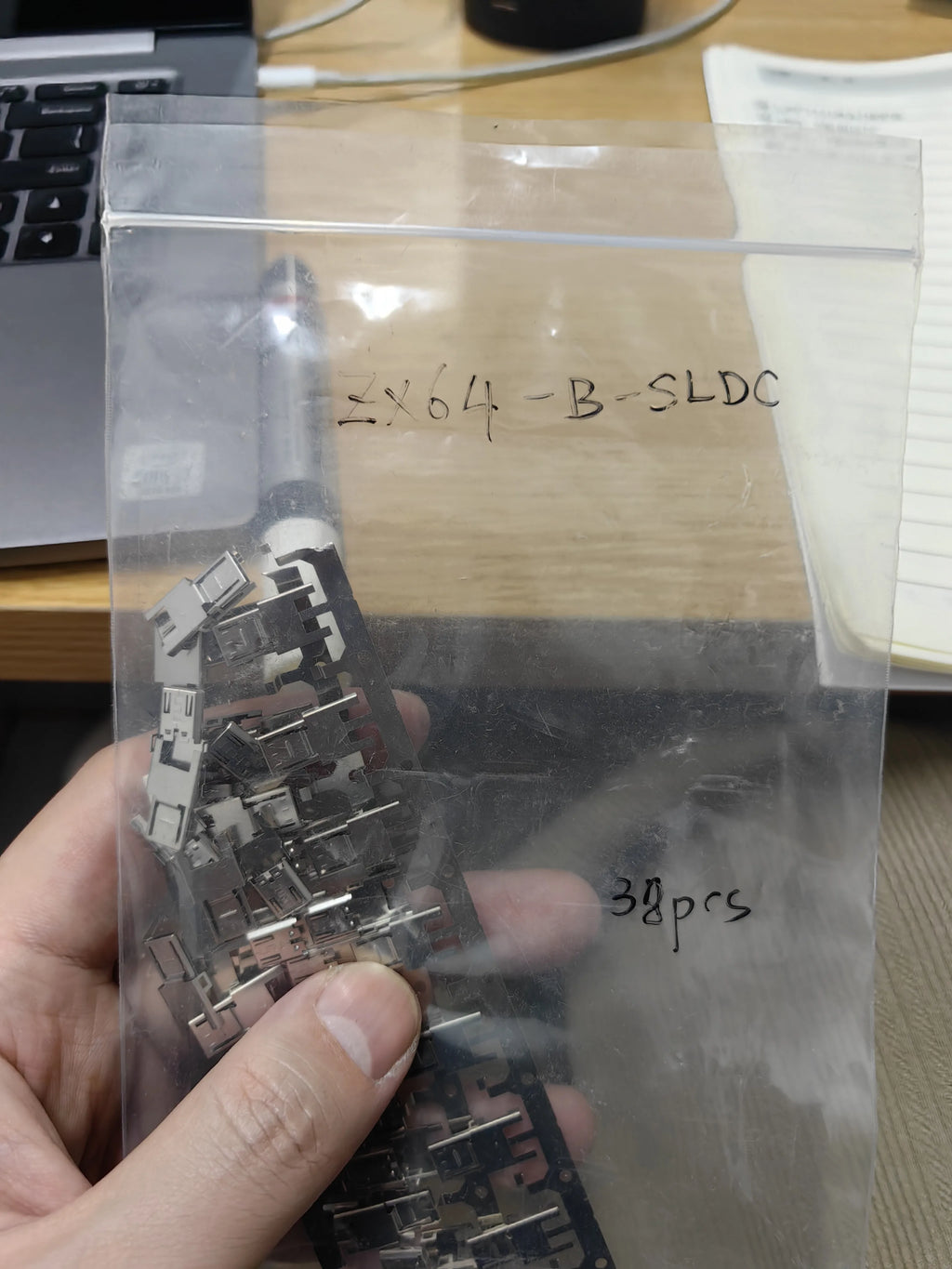 ZX64-B-SLDC NA IC Chip New in Stock Electronic Components
