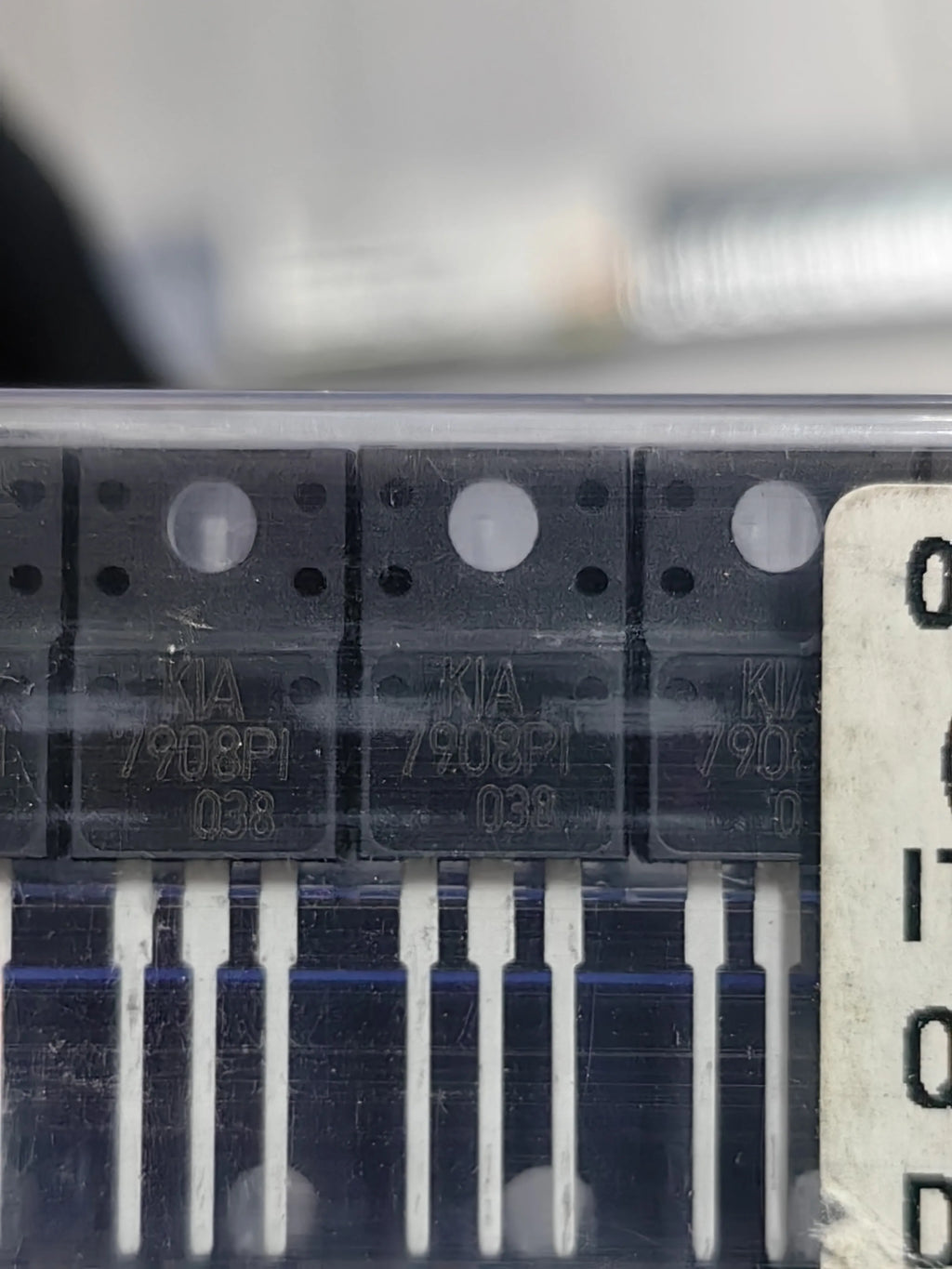 KIA7908PI-U/PF TO220F IC Chip New in Stock Electronic Components