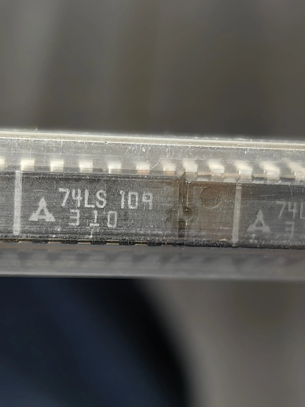 74LS109 SOP24 IC Chip New in Stock Electronic Components