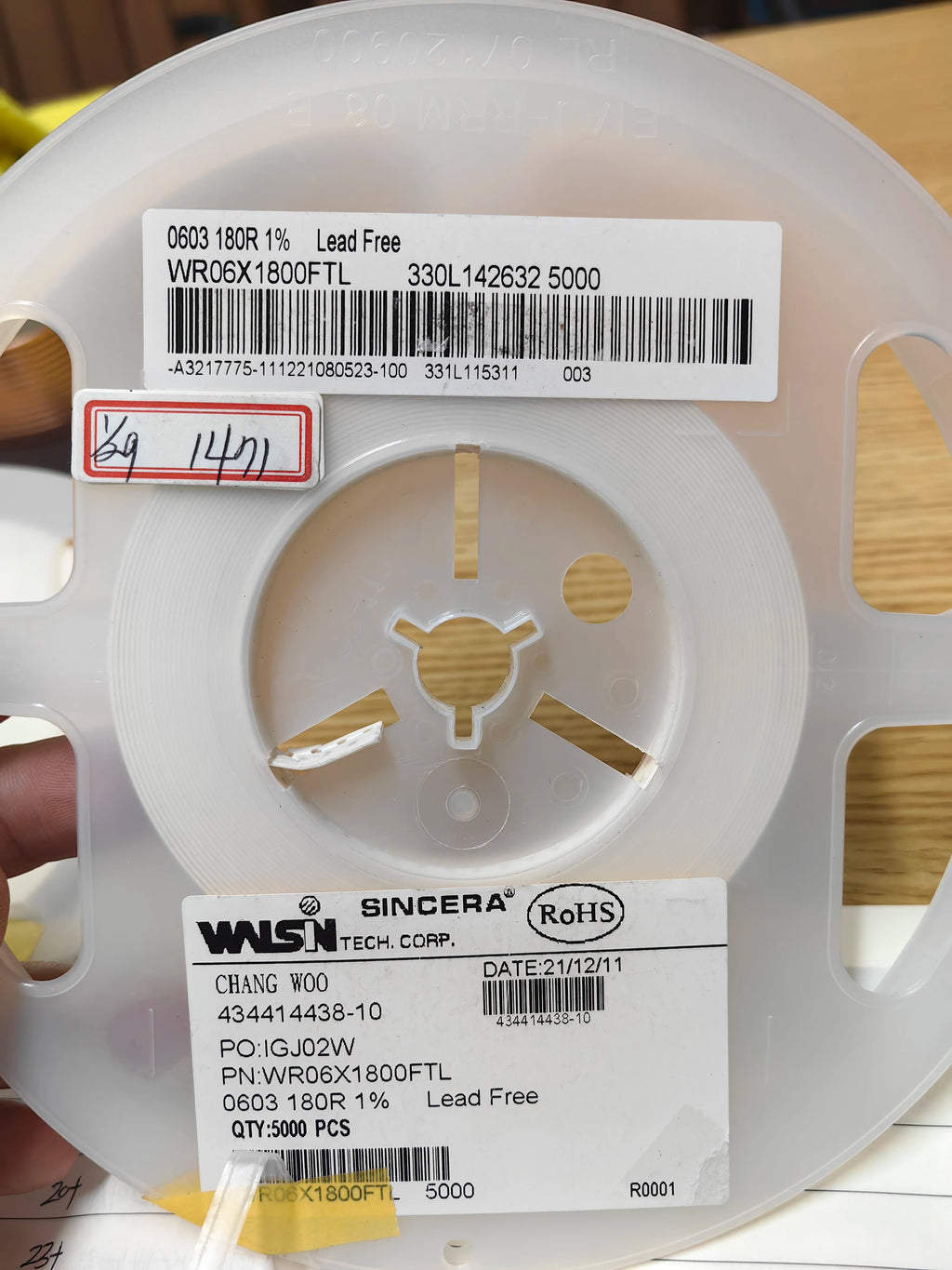 WR06X1800FTL SMD IC Chip New in Stock Electronic Components