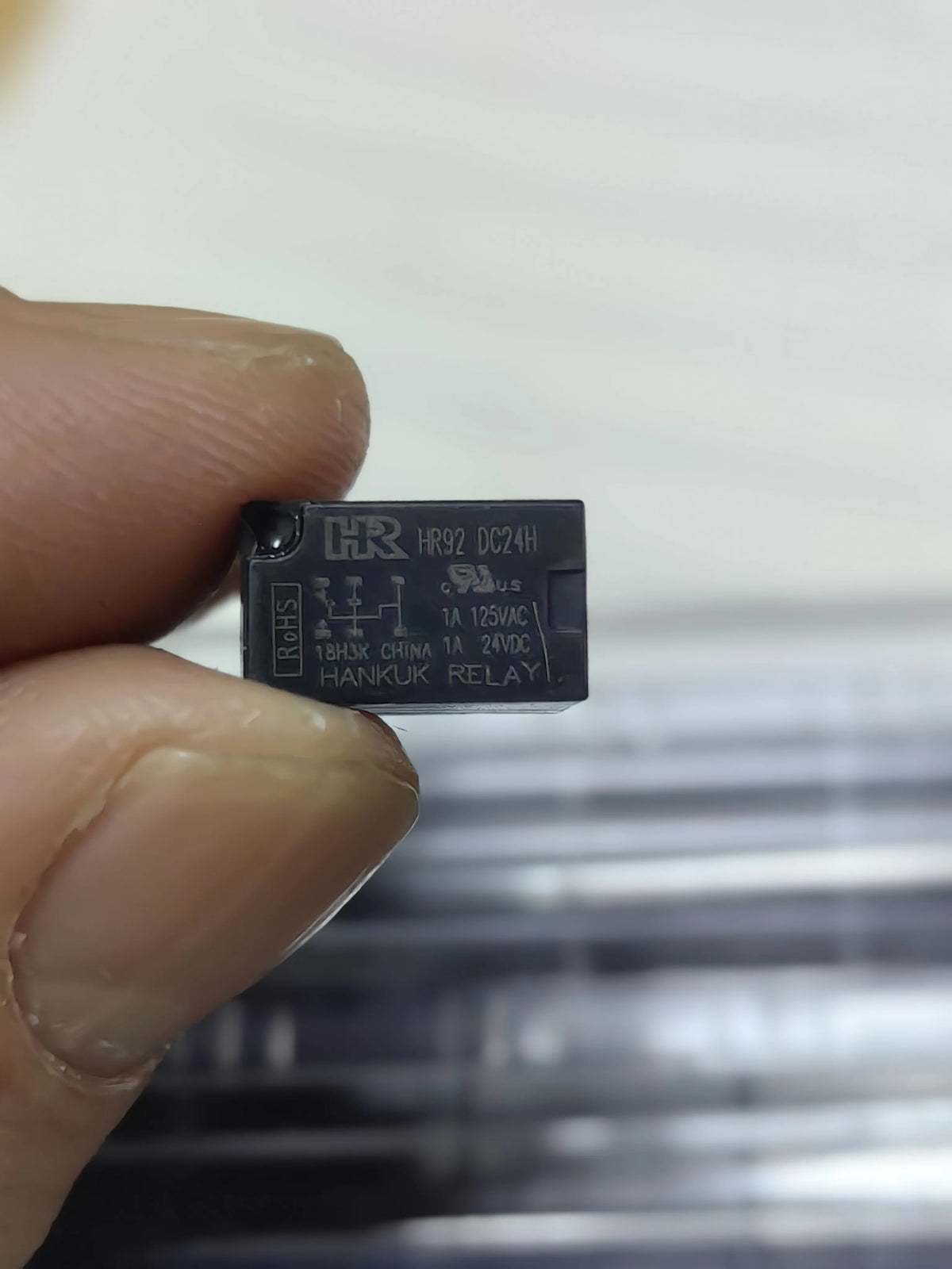 HR92-DC24H DIP6 IC Chip New in Stock Electronic Components