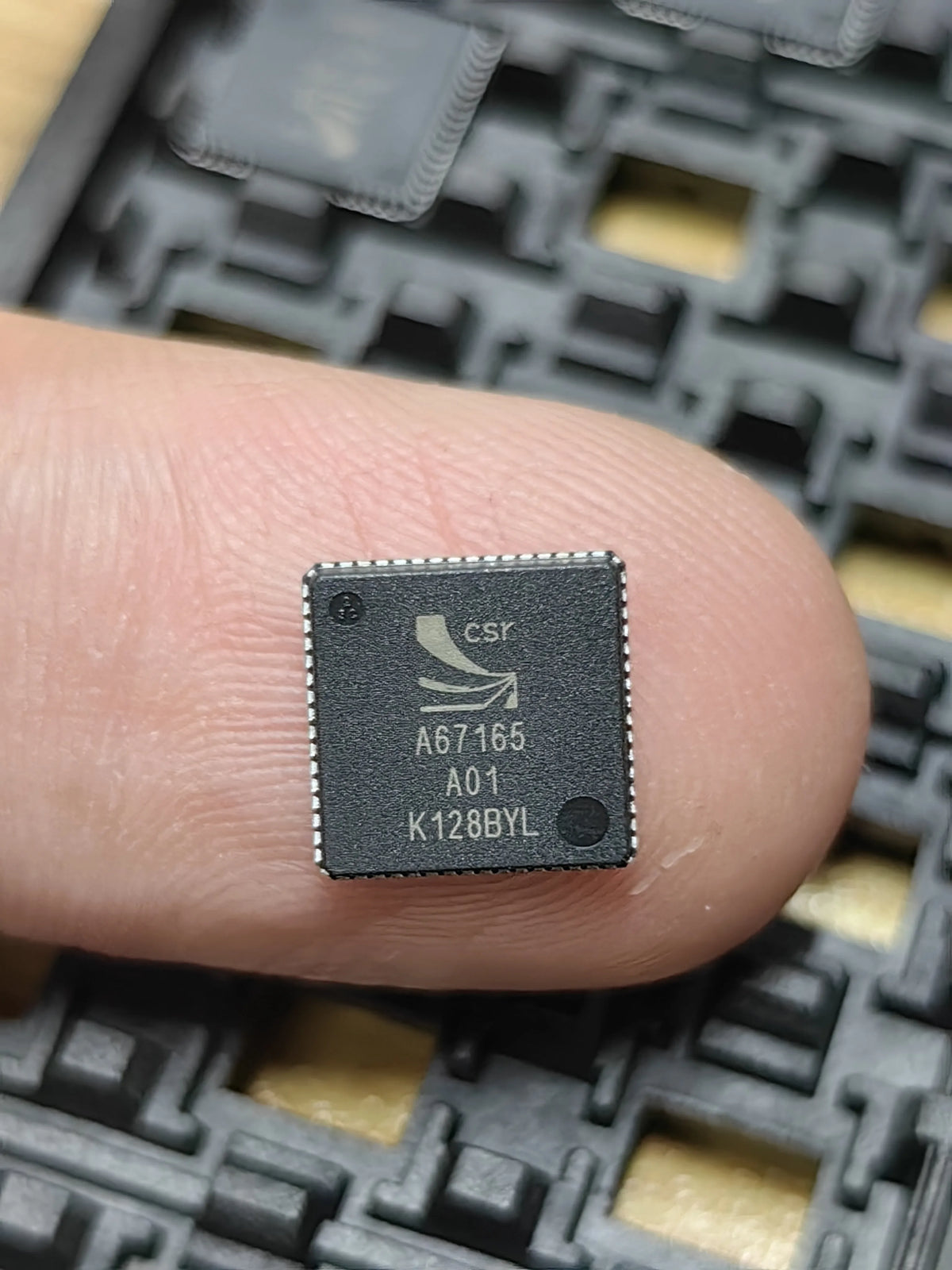 CSRA67165DA01 QFN IC Chip New in Stock Electronic Components
