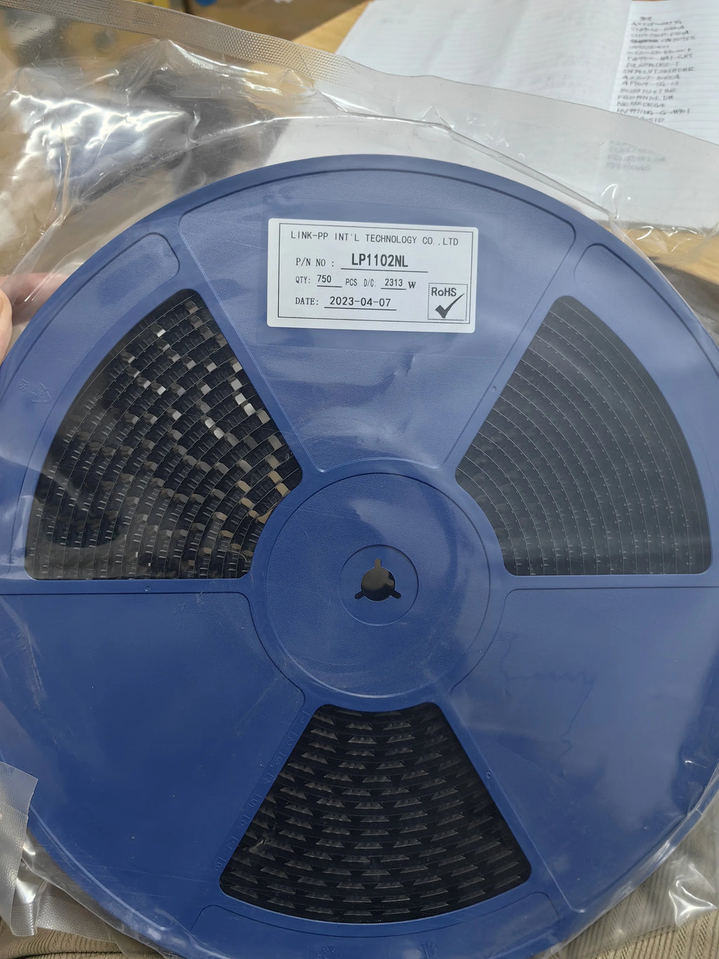 LP1102NL DIP4 IC Chip New in Stock Electronic Components