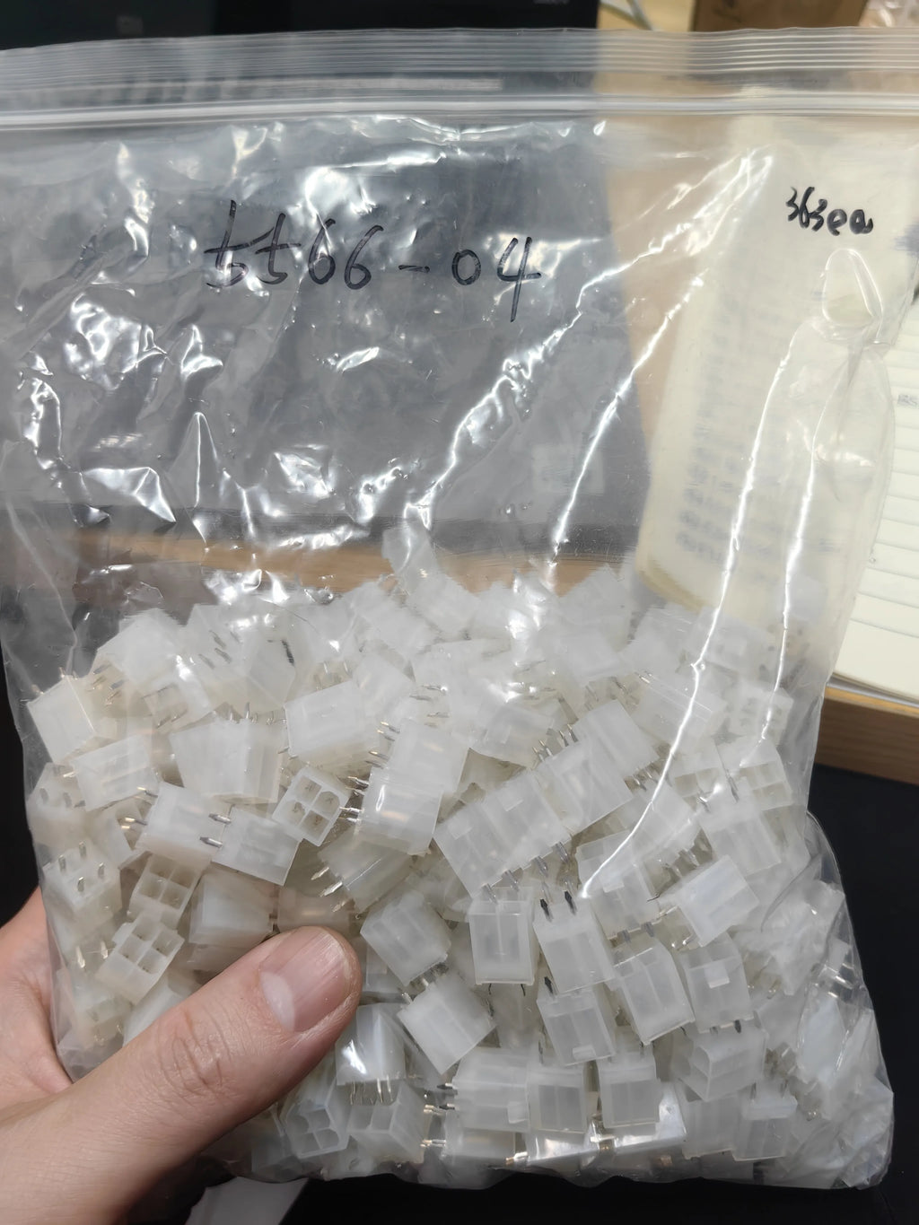 5566-04 SMD IC Chip New in Stock Electronic Components