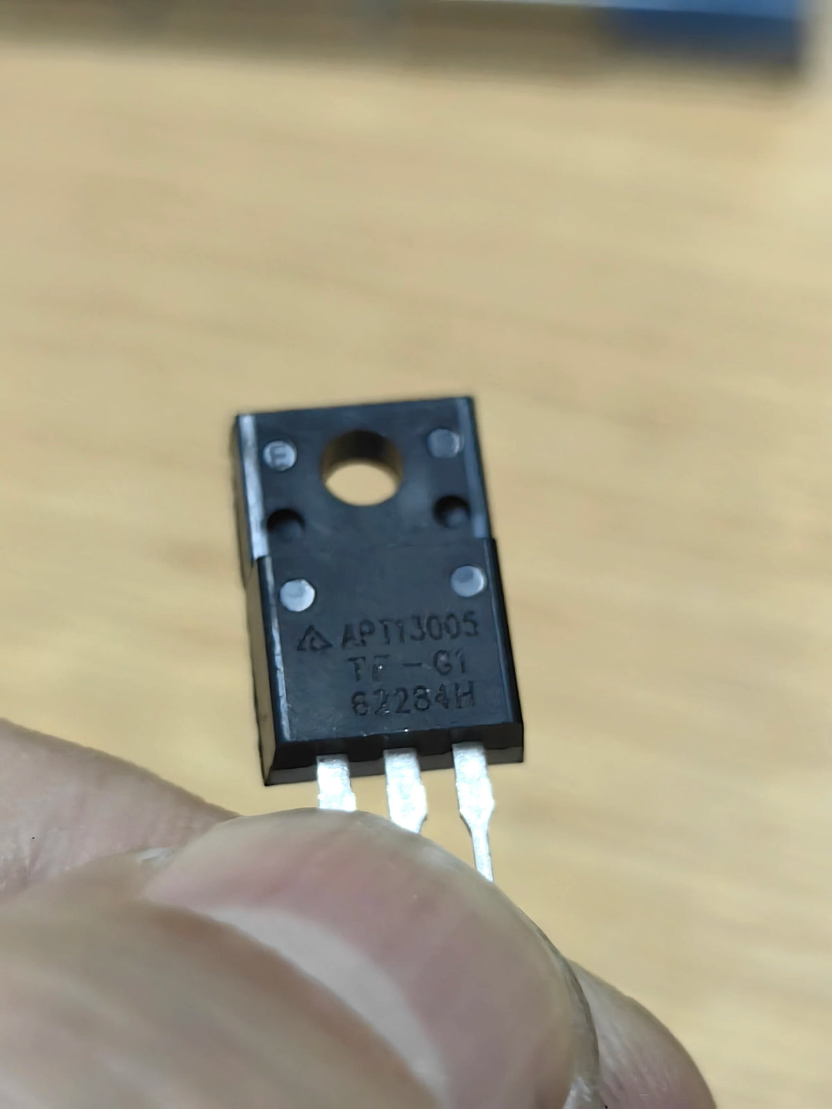 APT13005TF-G1 TO220F IC Chip New in Stock Electronic Components