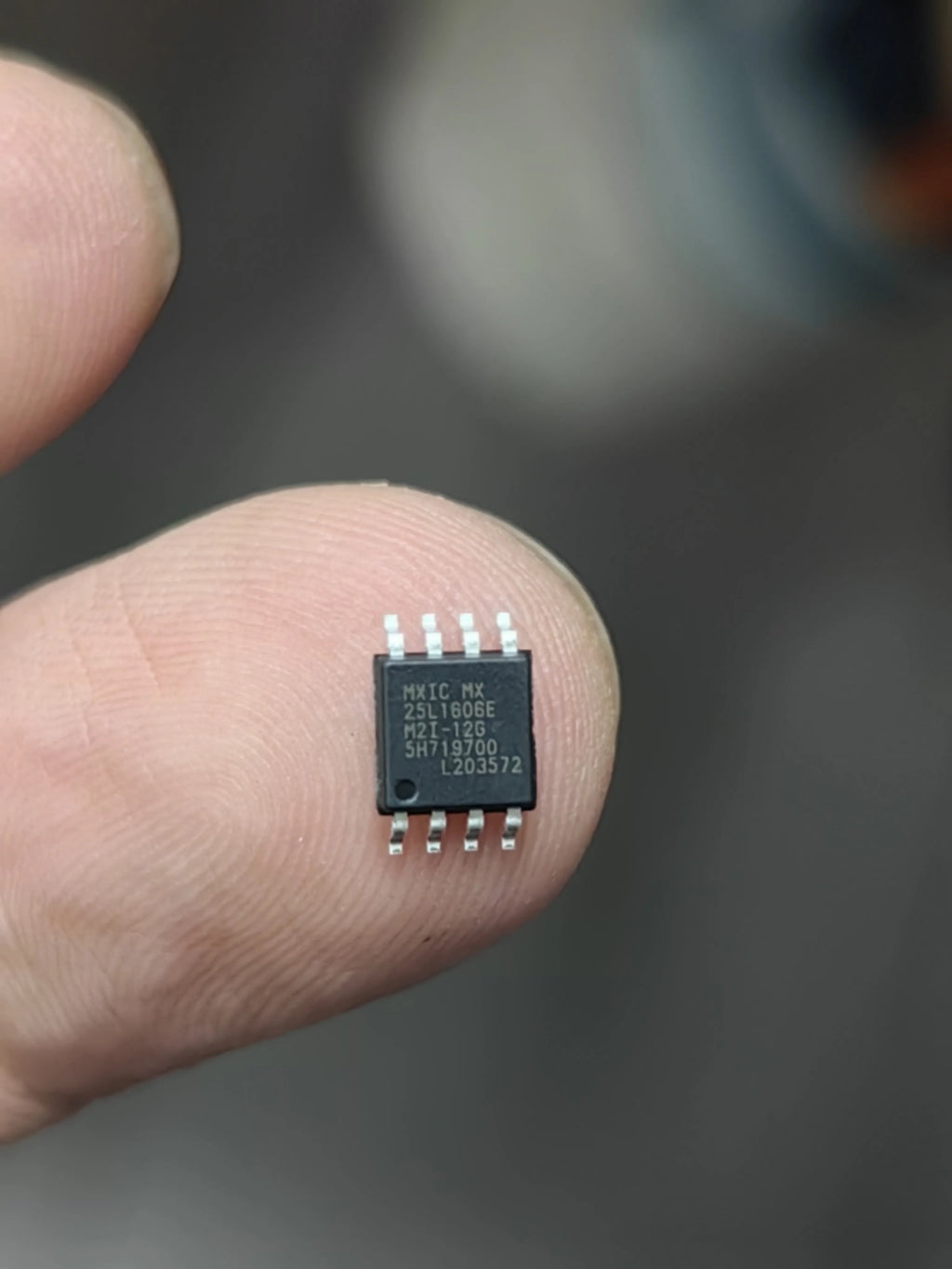 25L1606EM21-12G SOP8 IC Chip New in Stock Electronic Components