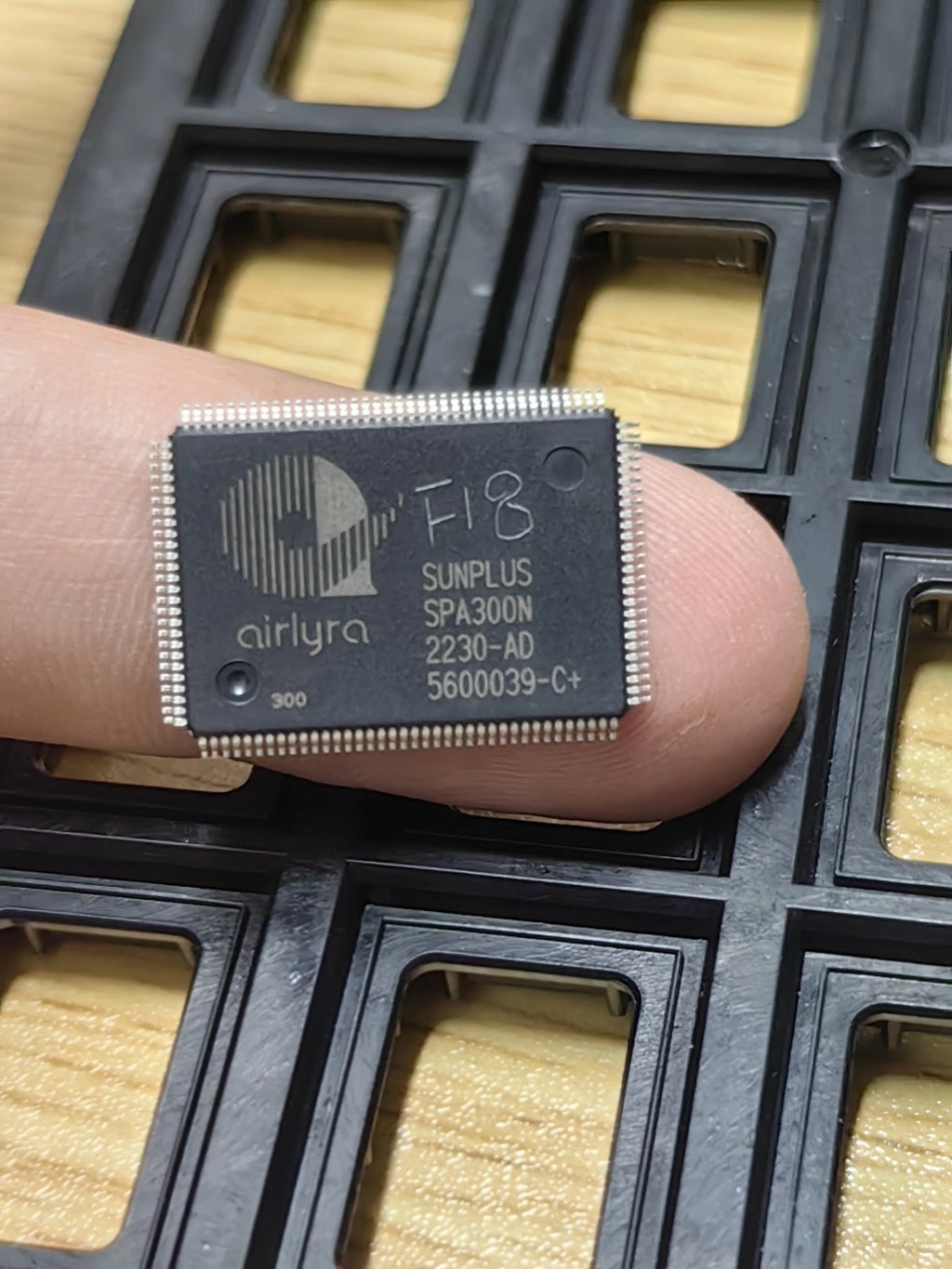 SPA300N QFP IC Chip New in Stock Electronic Components