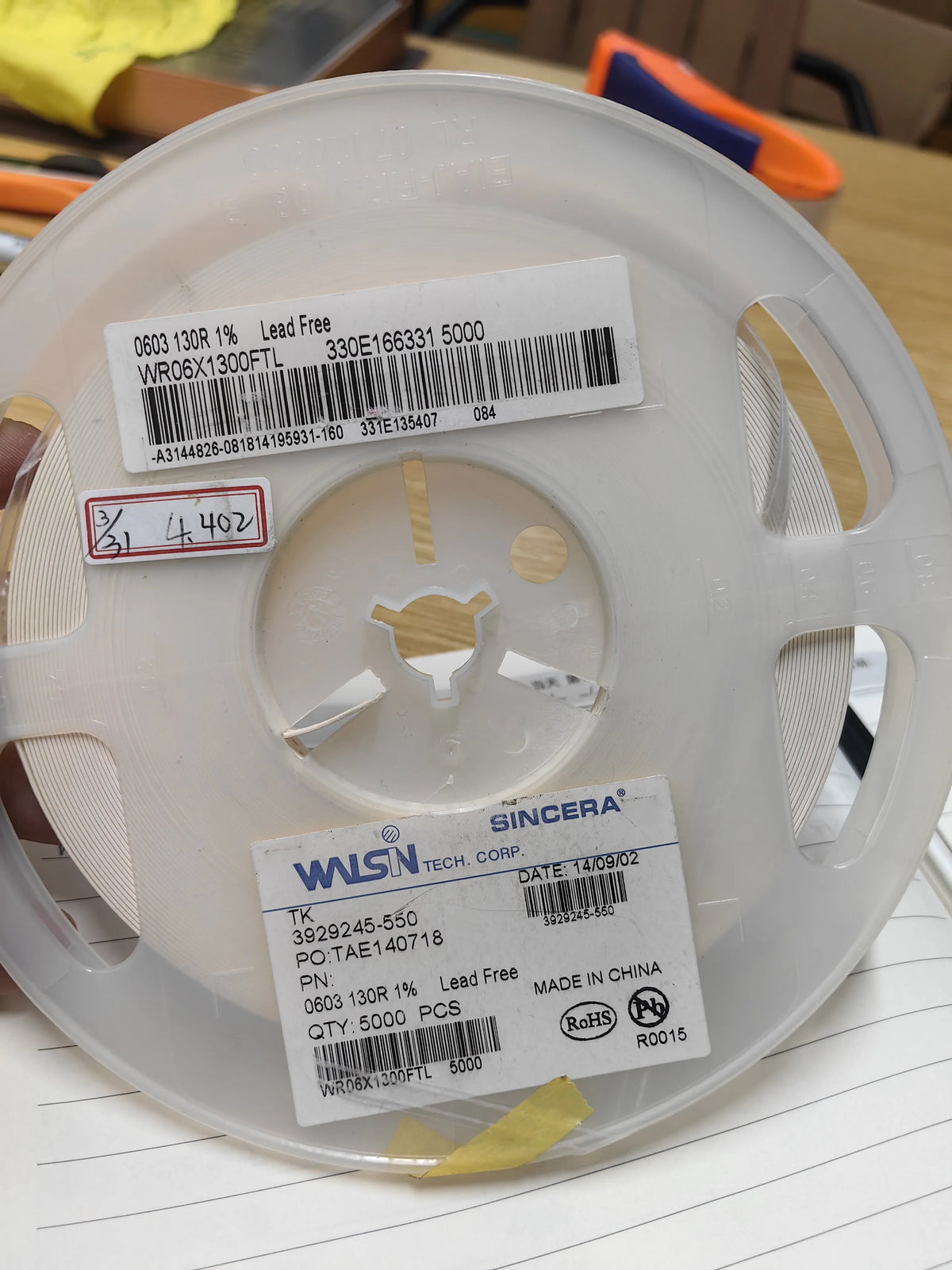 WR06X1300FTL SMD IC Chip New in Stock Electronic Components