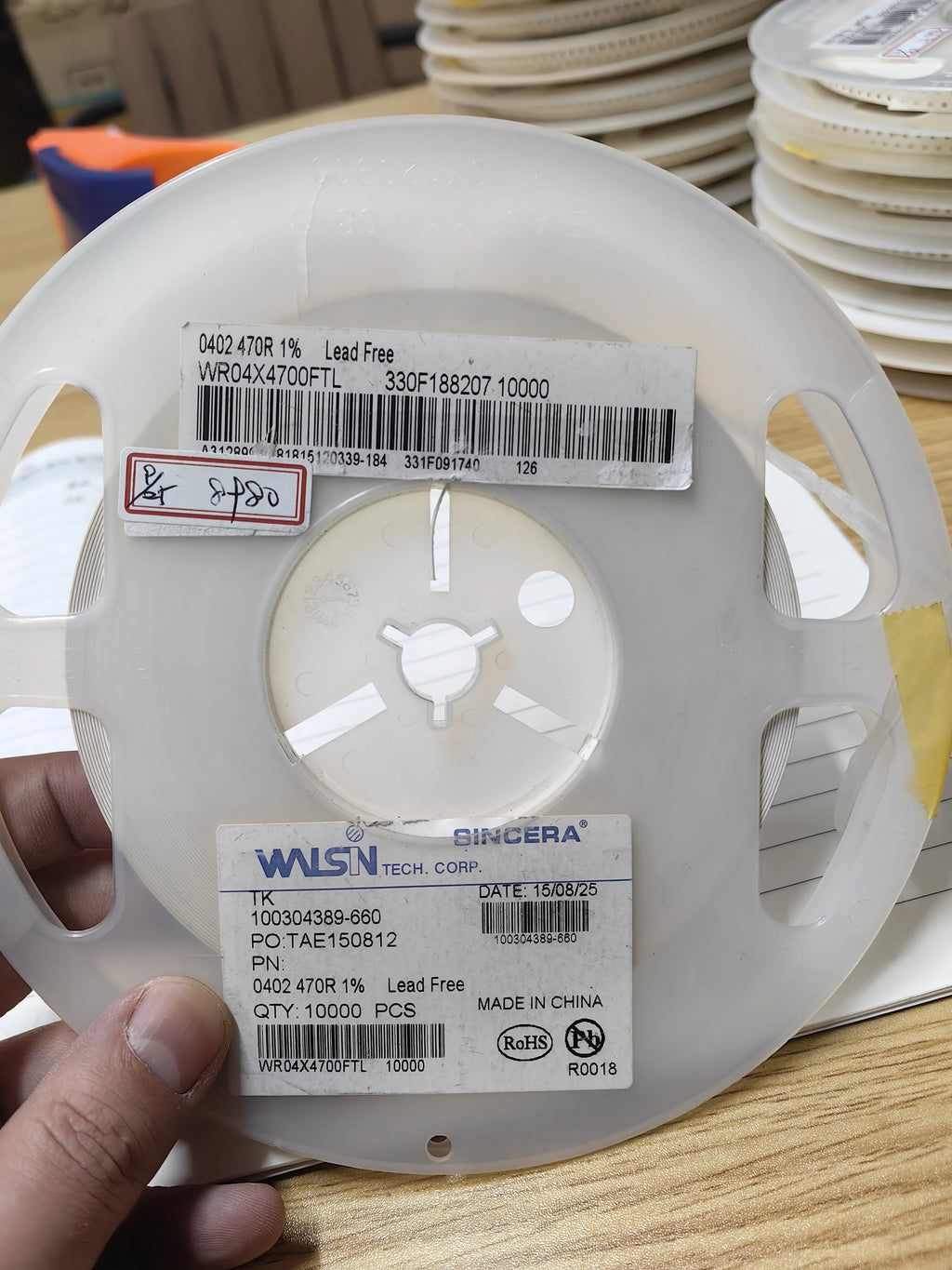 WR04X4700FTL SMD IC Chip New in Stock Electronic Components