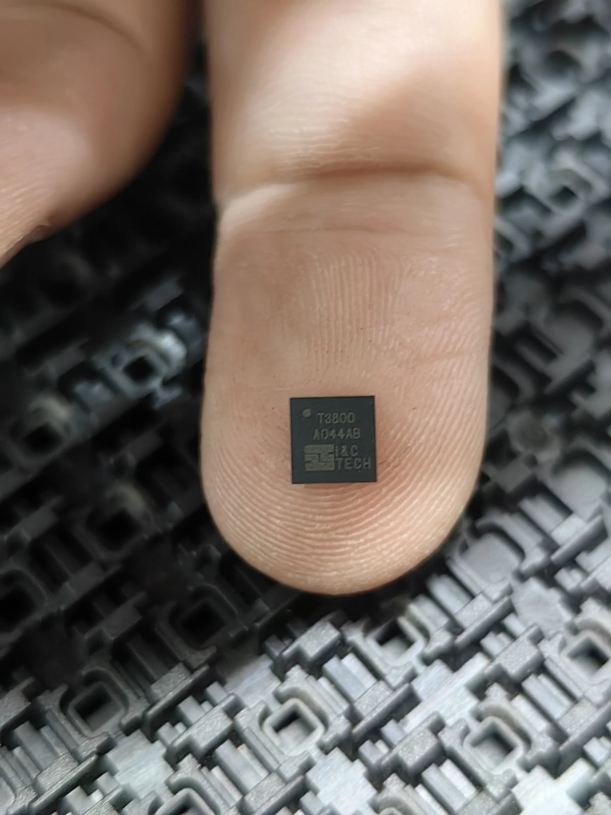 T3800 QFN IC Chip New in Stock Electronic Components