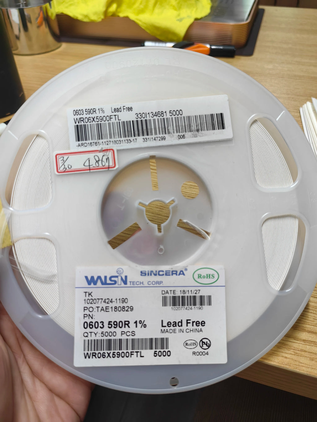 WR06X5900FTL SMD IC Chip New in Stock Electronic Components
