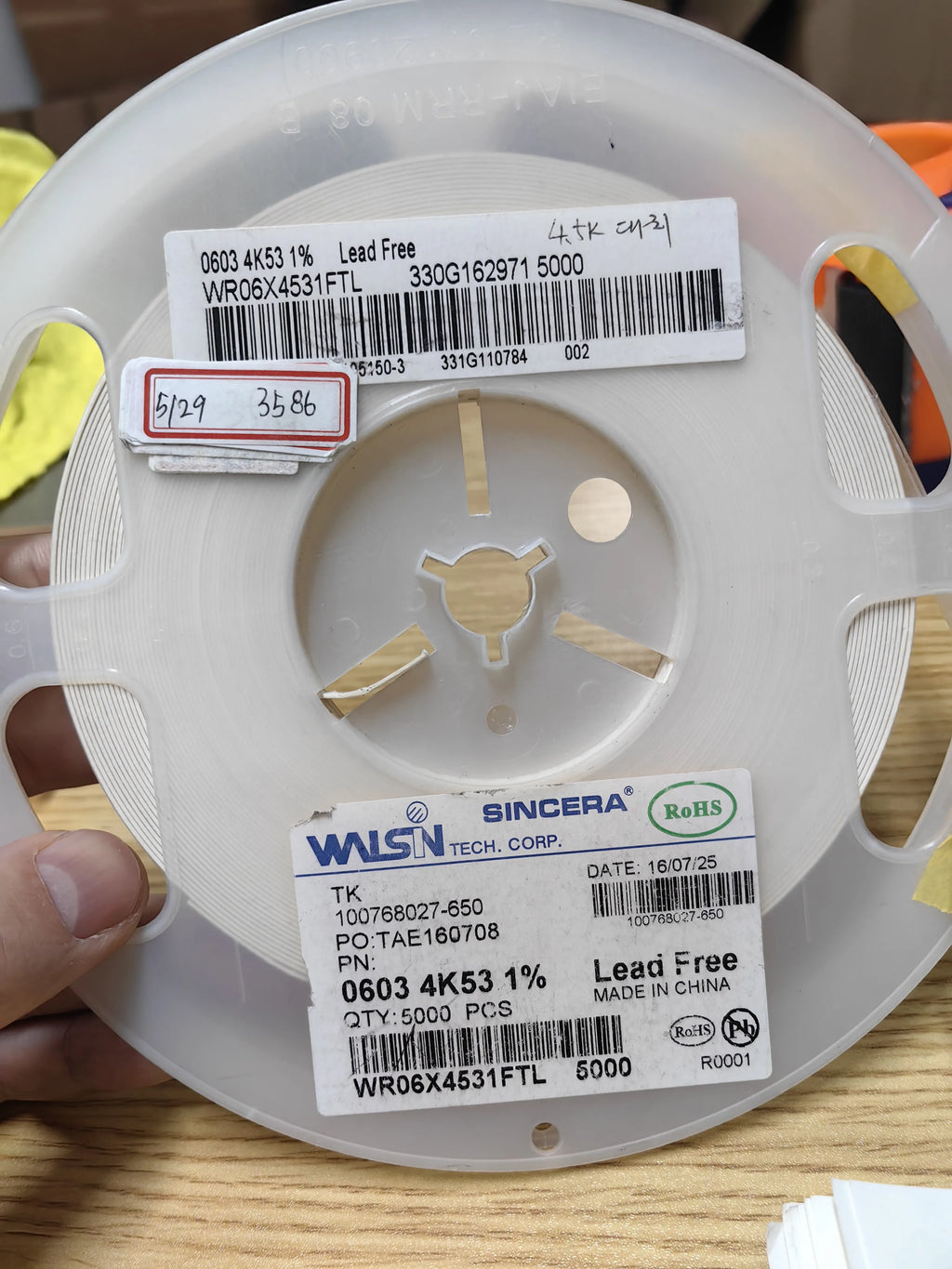 WR06X4531FTL SMD IC Chip New in Stock Electronic Components