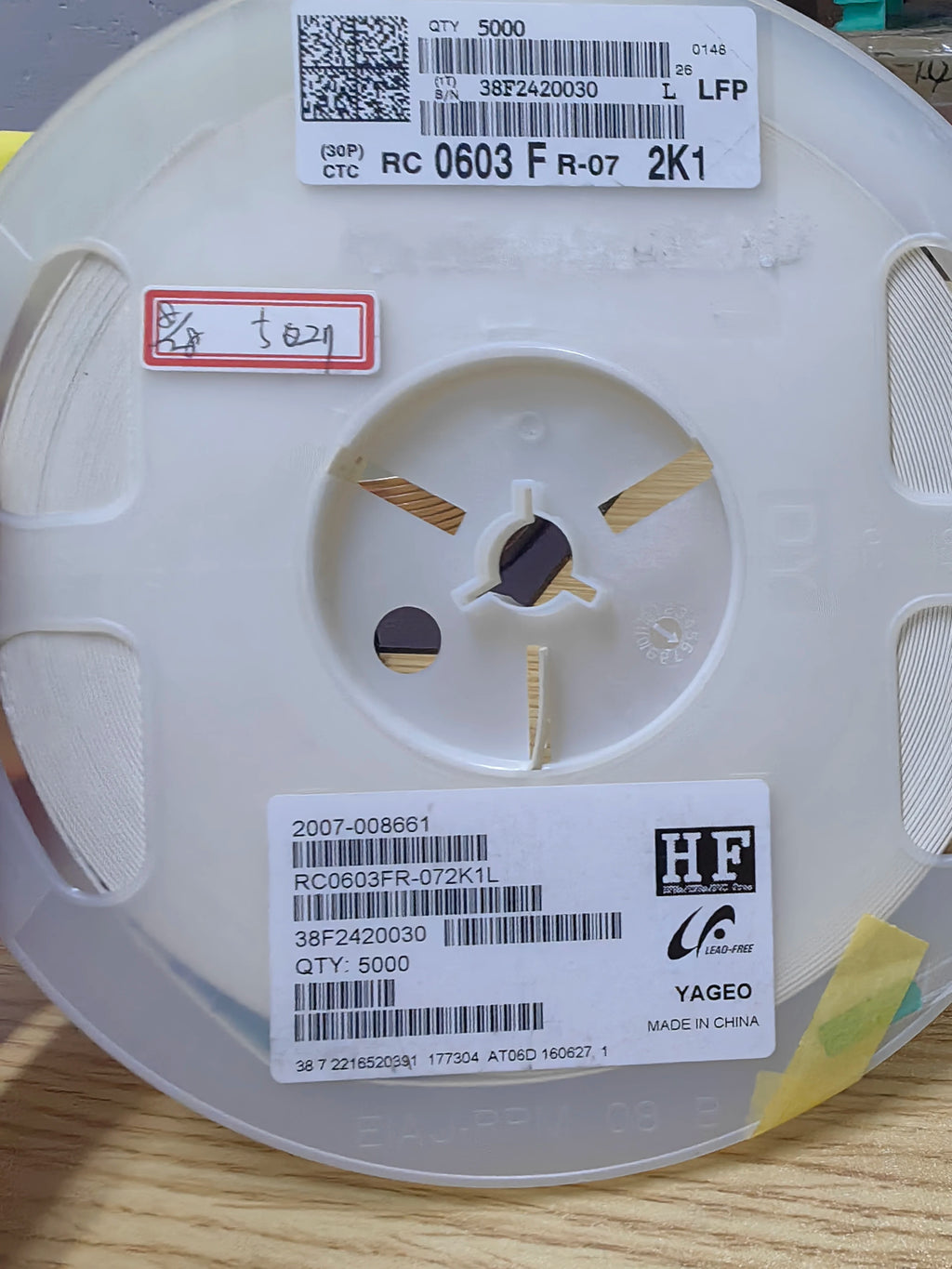 RC0603FR-072K1L SMD IC Chip New in Stock Electronic Components