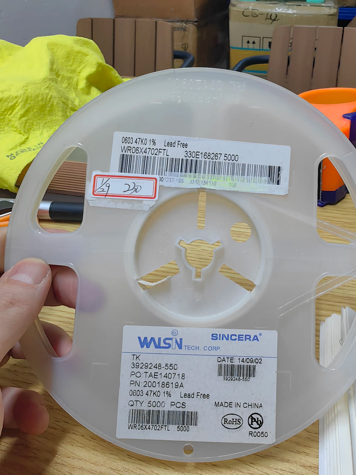 WR06X4702FTL SMD IC Chip New in Stock Electronic Components