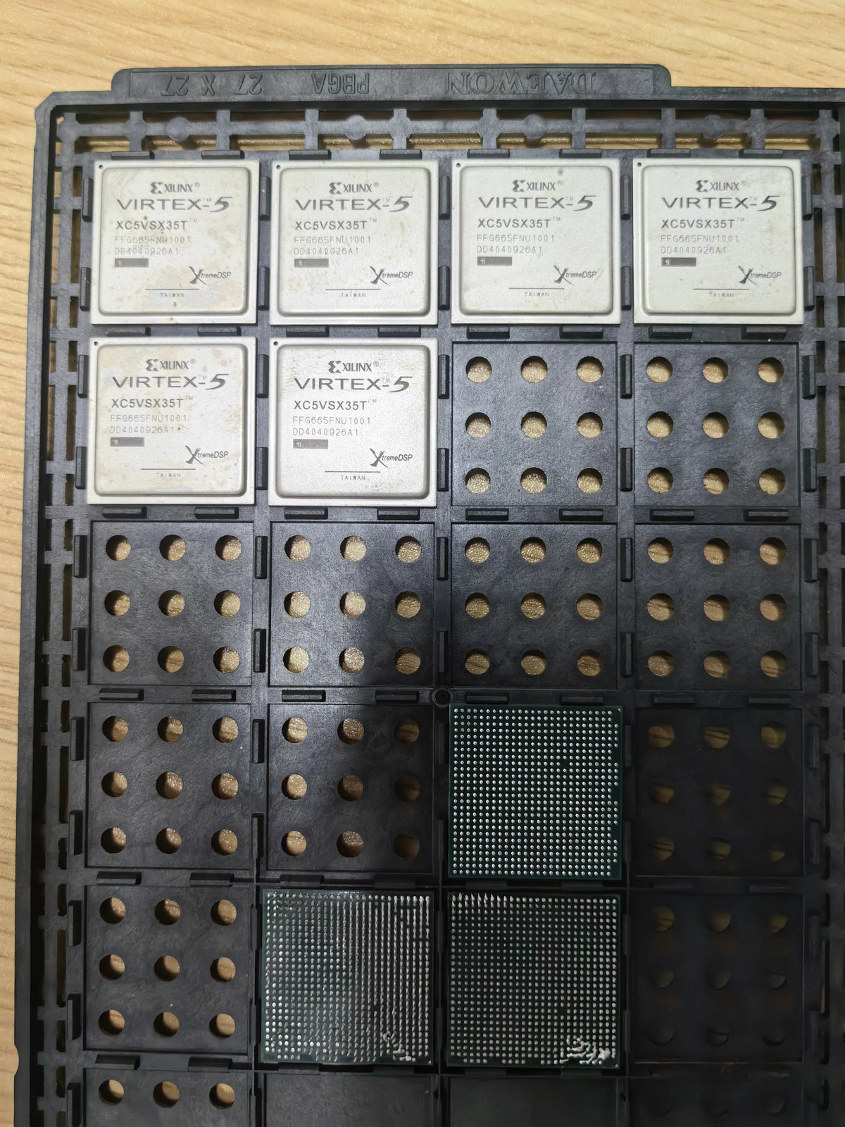 XC5VSX35T-FFG665 BGA-665 FPGA Field Programmable Gate Array IC Chip New in Stock Electronic Components