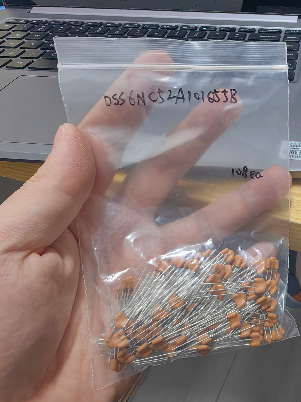 DSS6NC52A101Q55B THT IC Chip New in Stock Electronic Components
