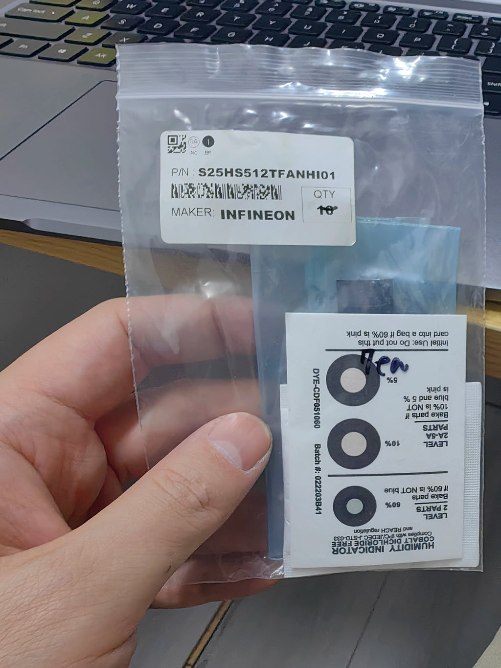S25HS512TFANHI01 SOIC8 IC Chip New in Stock Electronic Components