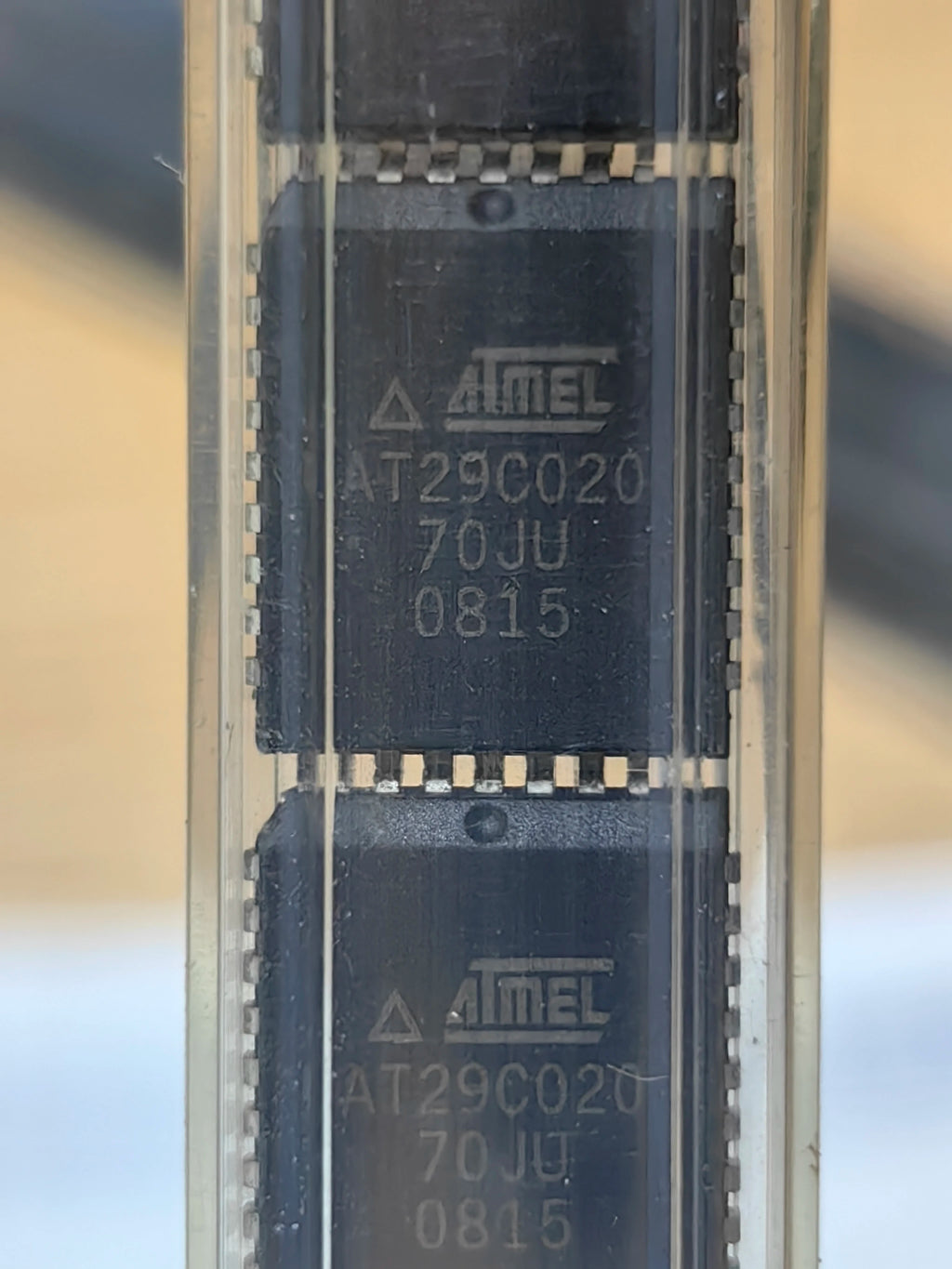 AT29C020-70JU PLCC32 IC Chip New in Stock Electronic Components