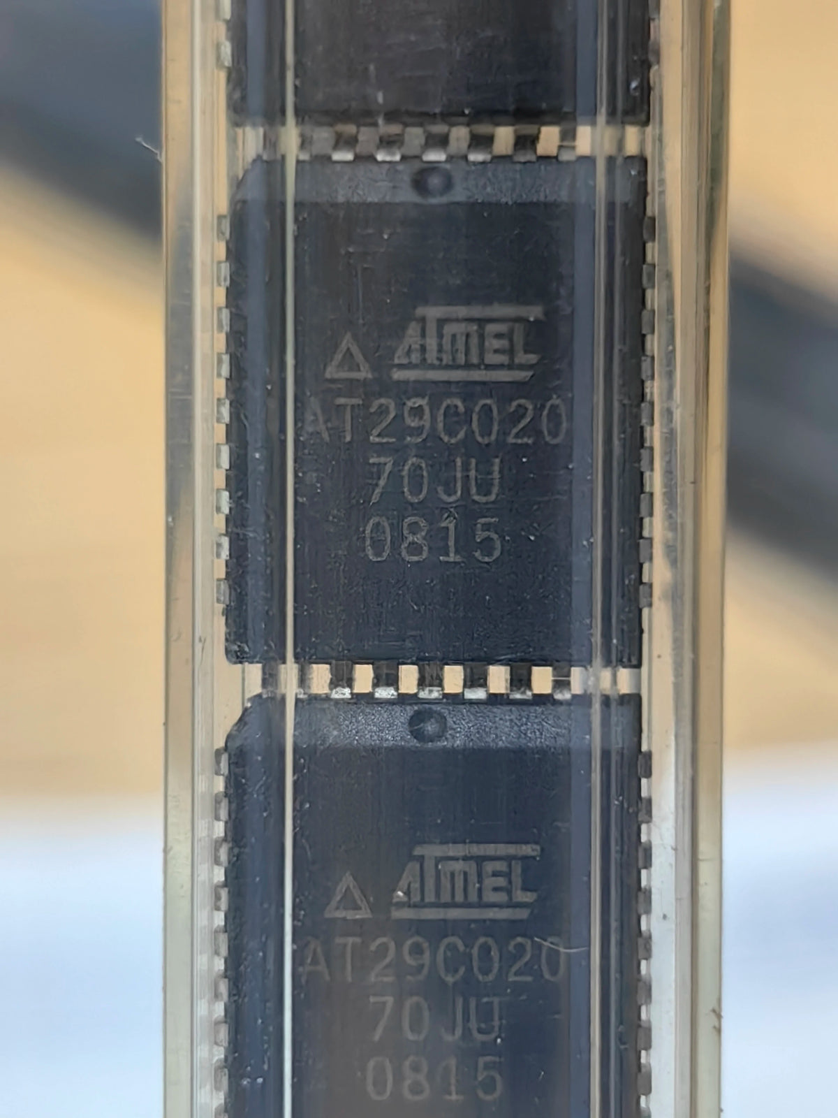 AT29C020-70JU PLCC32 IC Chip New in Stock Electronic Components