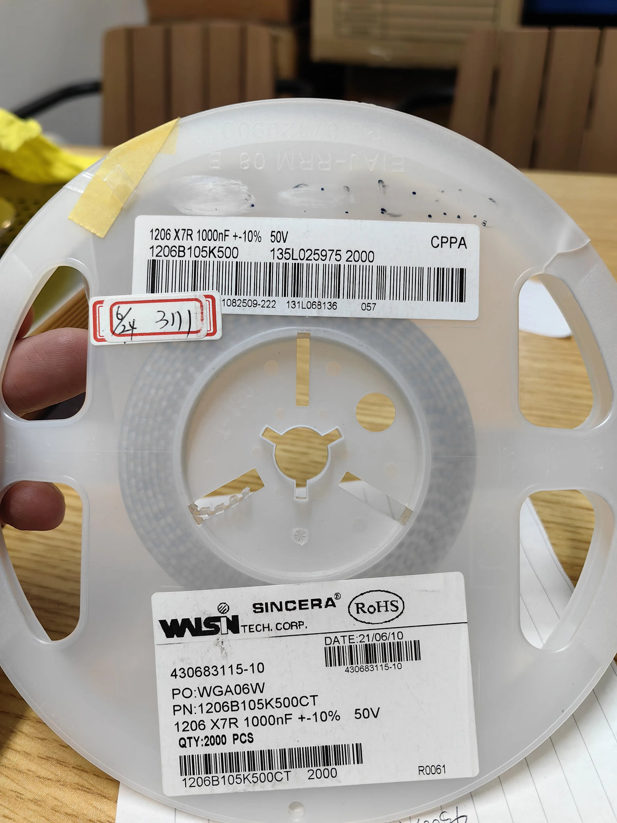 1206B105K500CT SMD IC Chip New in Stock Electronic Components