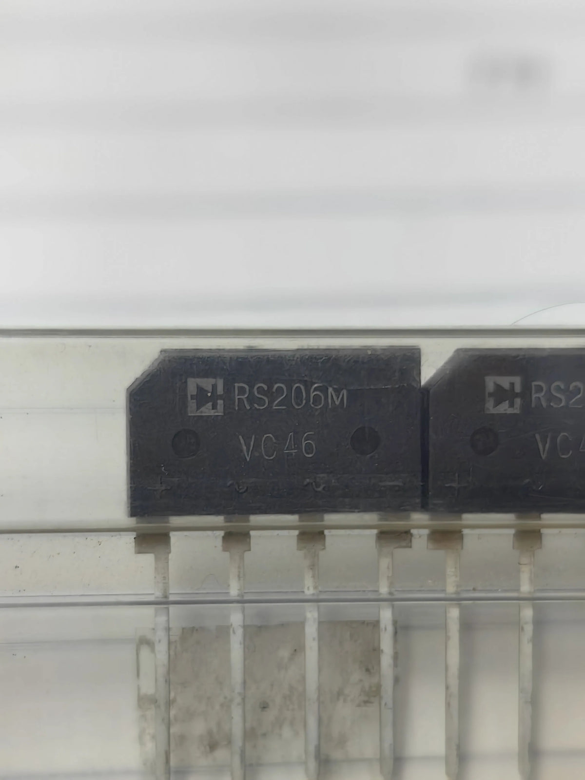 RS206M DIP IC Chip New in Stock Electronic Components