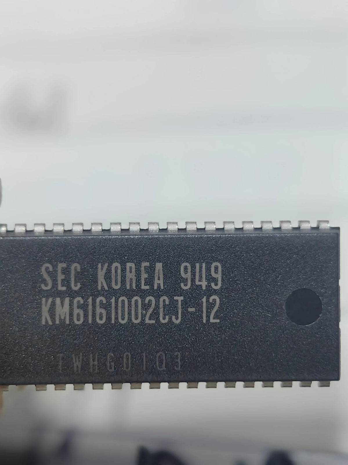 KM6161002CJ-12 SOJ44 IC Chip New in Stock Electronic Components