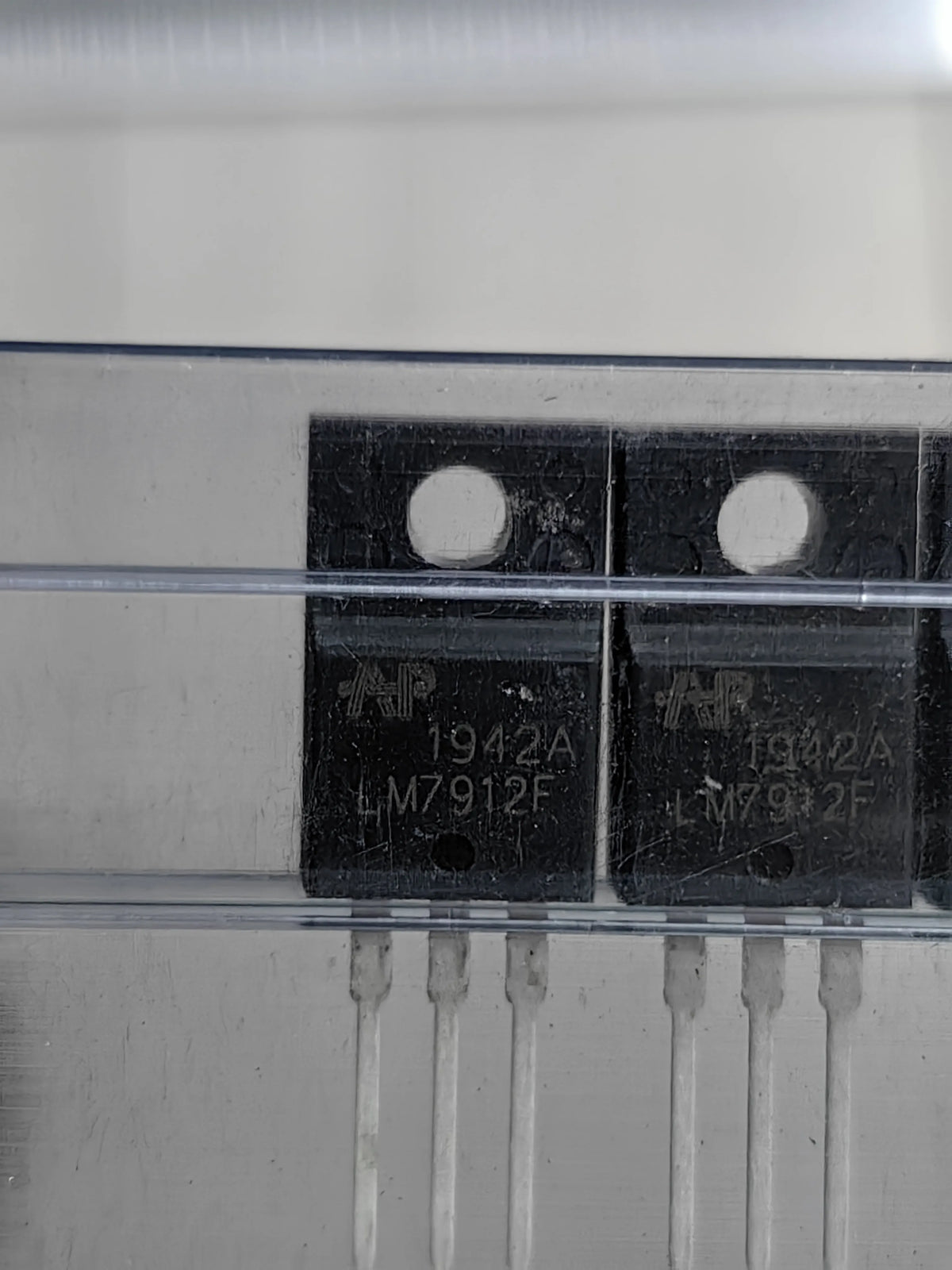 LM7912F TO220 IC Chip New in Stock Electronic Components