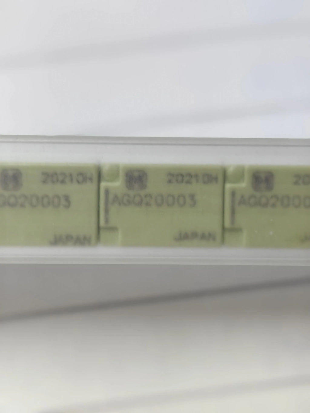 AGQ20003 TUBE IC Chip New in Stock Electronic Components