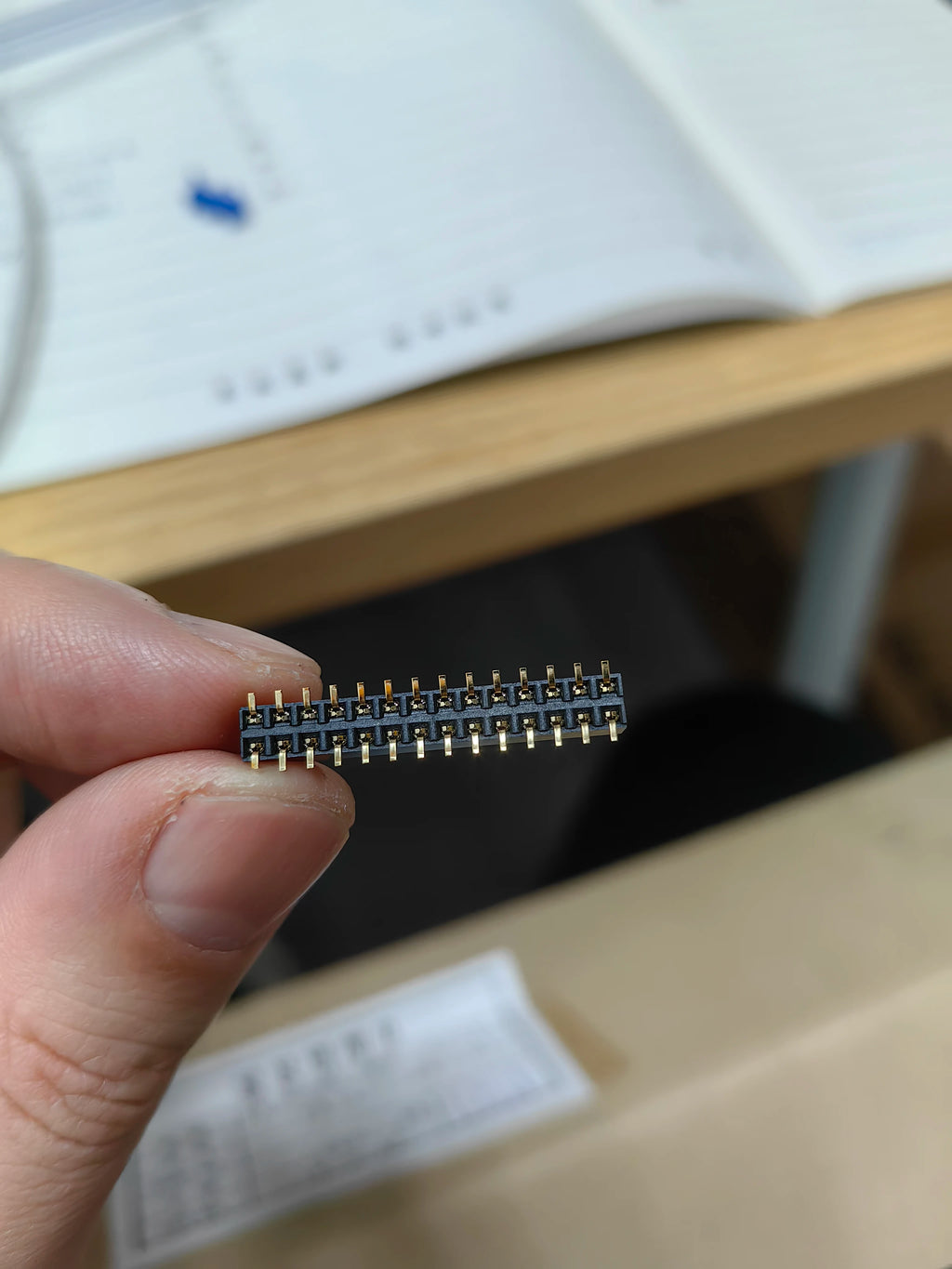 FB13-1-28-G1 SMD IC Chip New in Stock Electronic Components