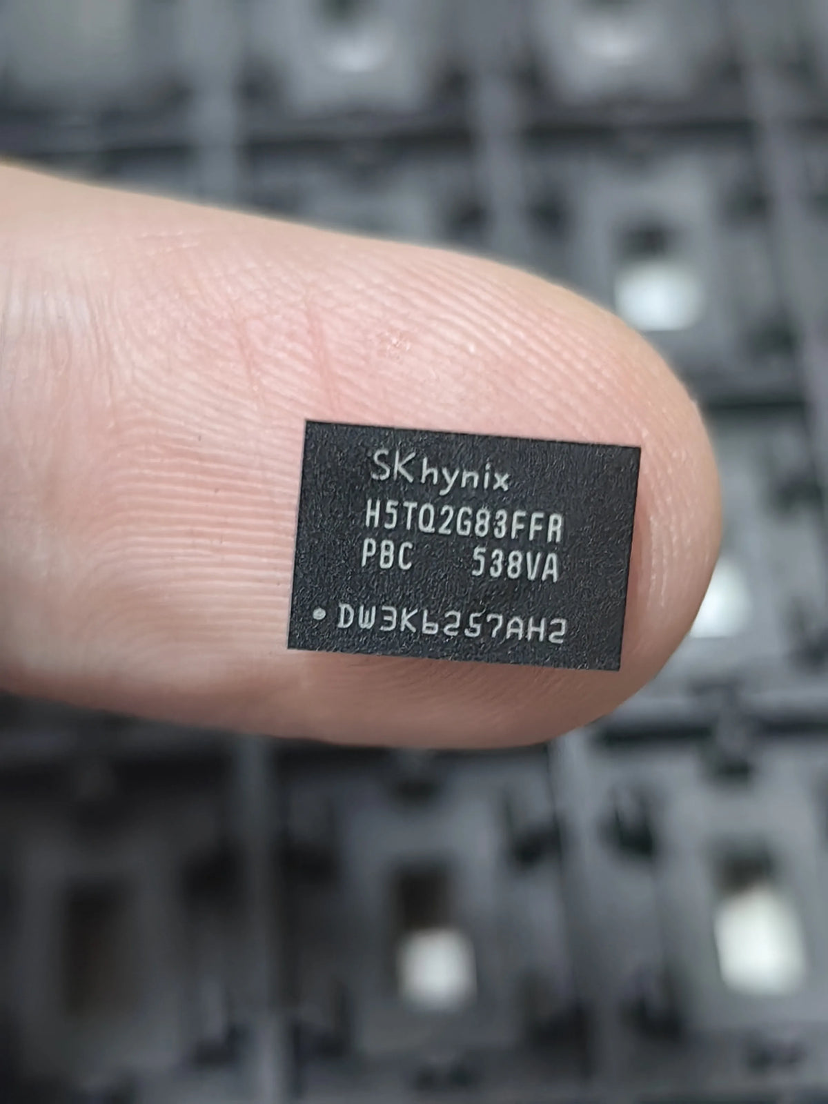 H5TQ2G83FFR-PBC BGA IC Chip New in Stock Electronic Components