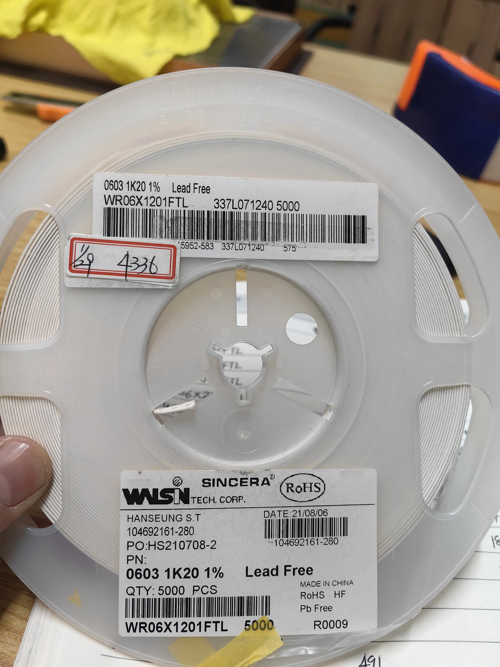 WR06X1201FTL SMD IC Chip New in Stock Electronic Components