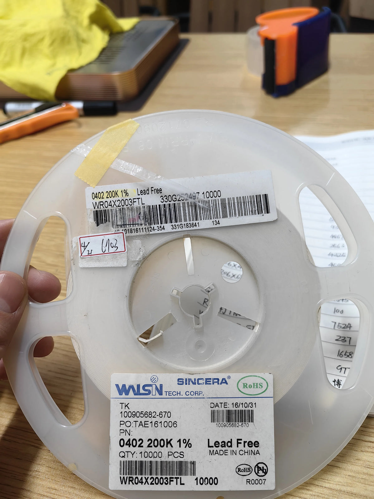 WR04X2003FTL SMD IC Chip New in Stock Electronic Components