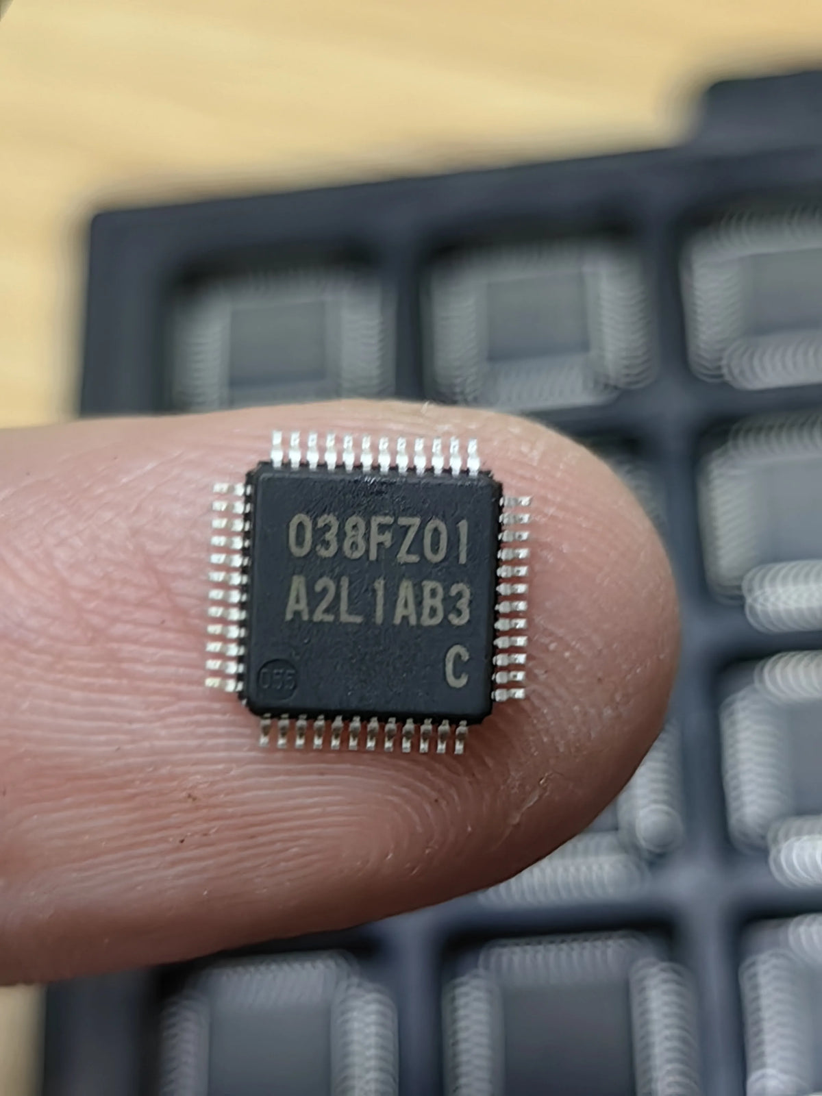 A2L1AB3 QFN IC Chip New in Stock Electronic Components