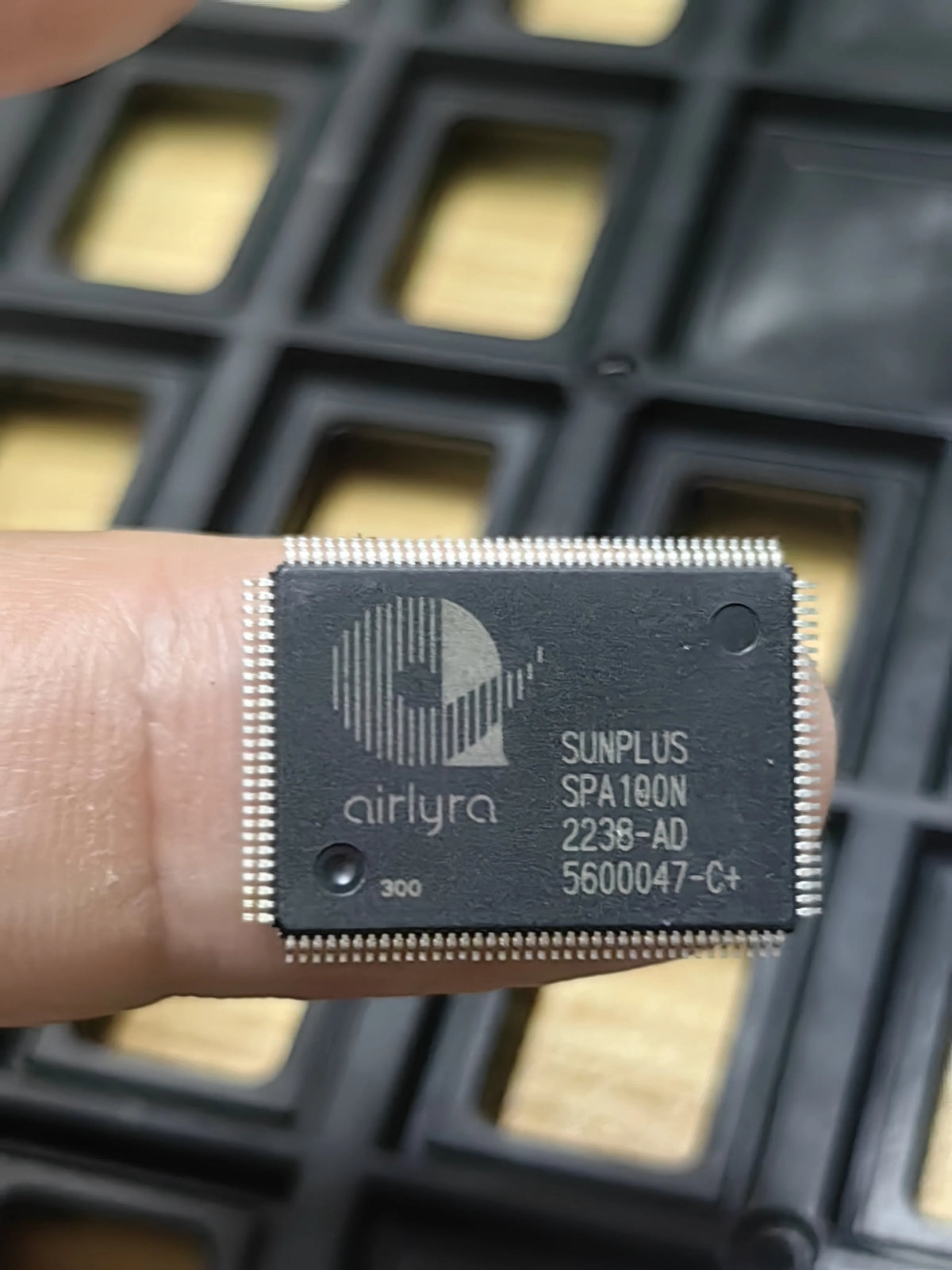 SPA100N QFP IC Chip New in Stock Electronic Components