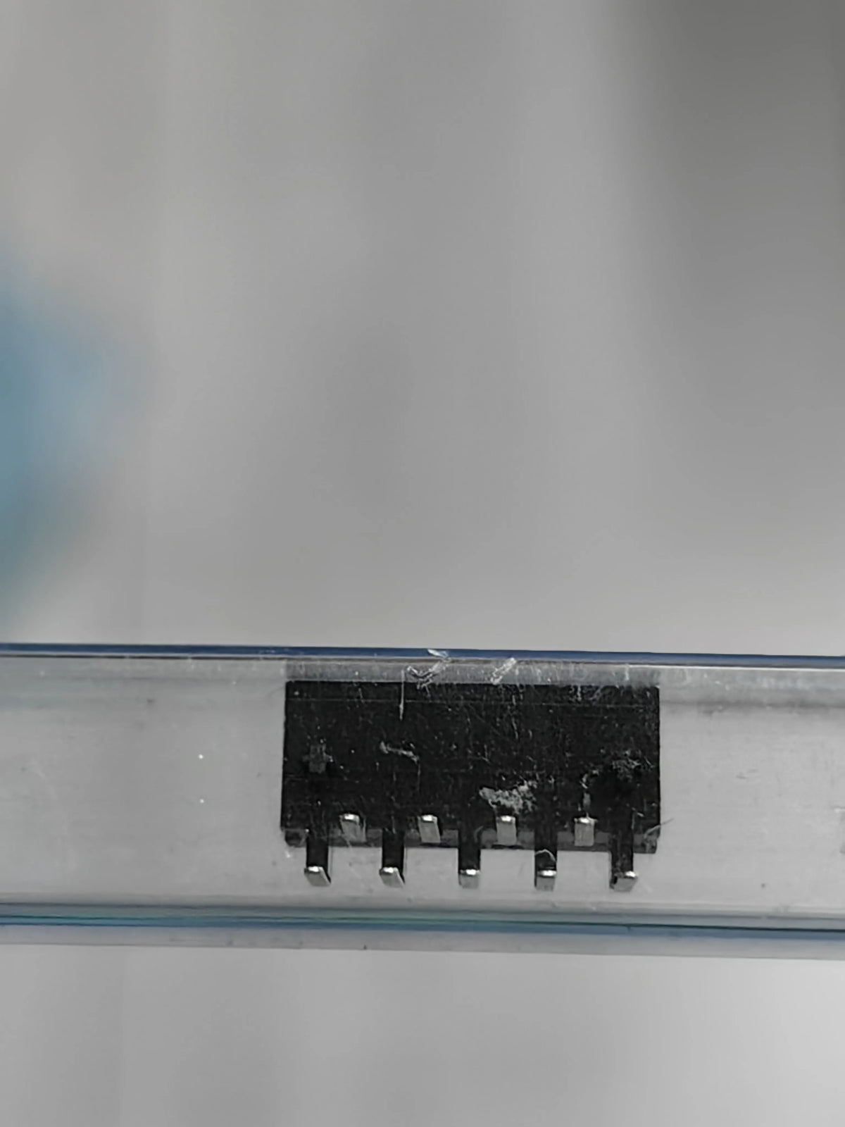 SM09B-GHS-TB SMT IC Chip New in Stock Electronic Components