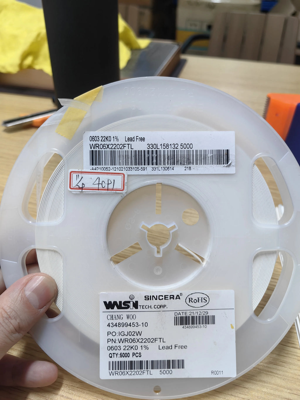 WR06X2202FTL SMD IC Chip New in Stock Electronic Components