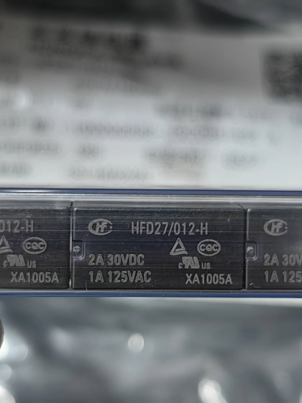 HFD27/012-H DIP IC Chip New in Stock Electronic Components