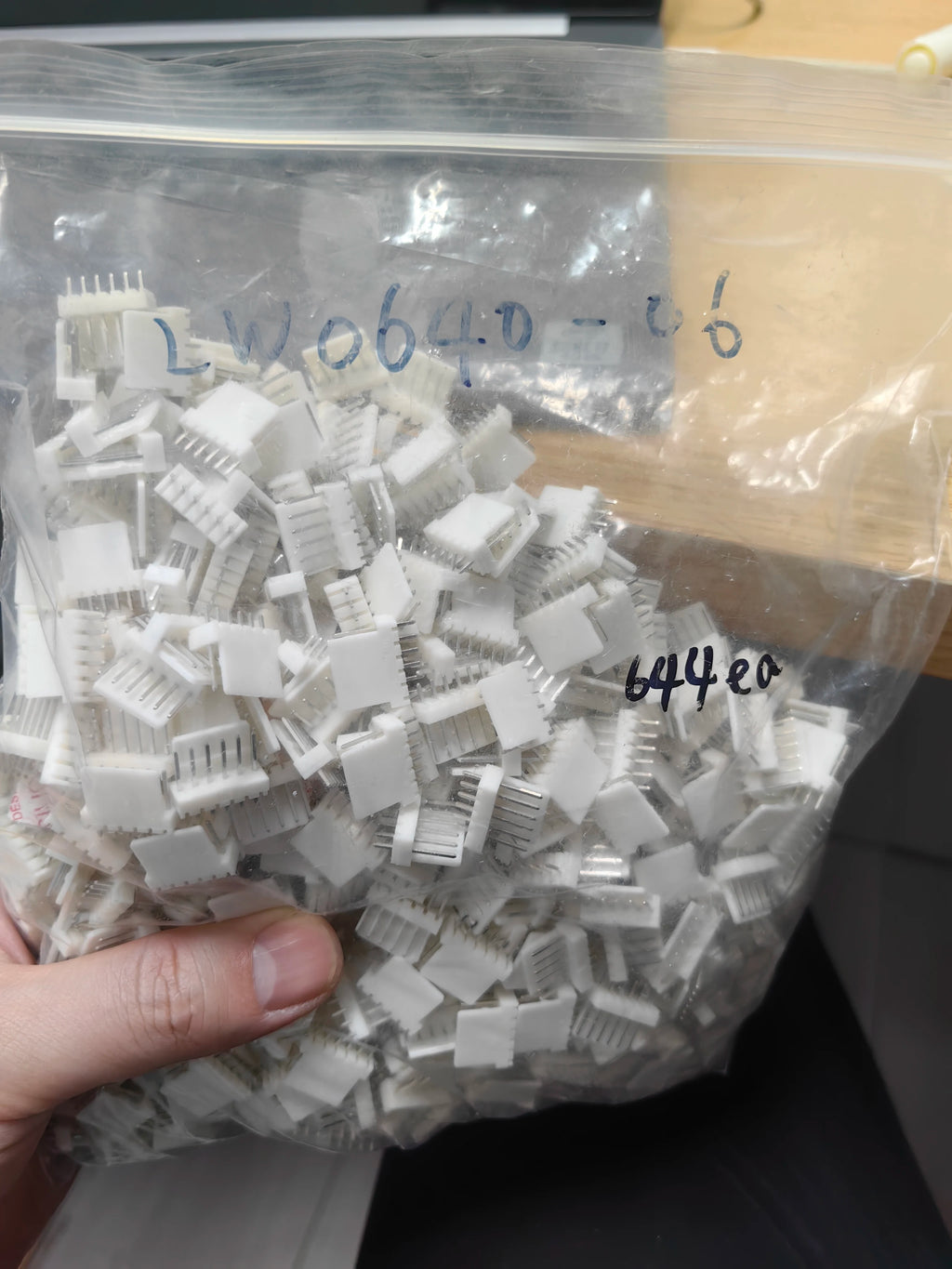 LW0640-06 SMT IC Chip New in Stock Electronic Components