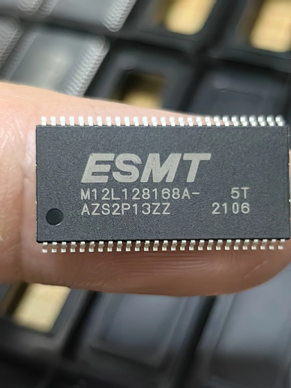 M12L128168A-5T TSOP54 SDR SDRAM Memory IC Chip New in Stock Electronic Components