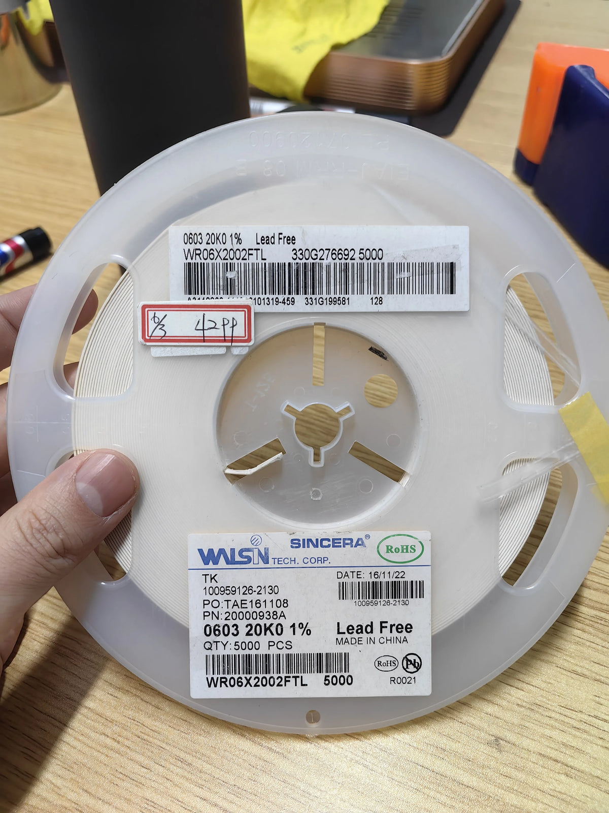 WR06X2002FTL SMD IC Chip New in Stock Electronic Components