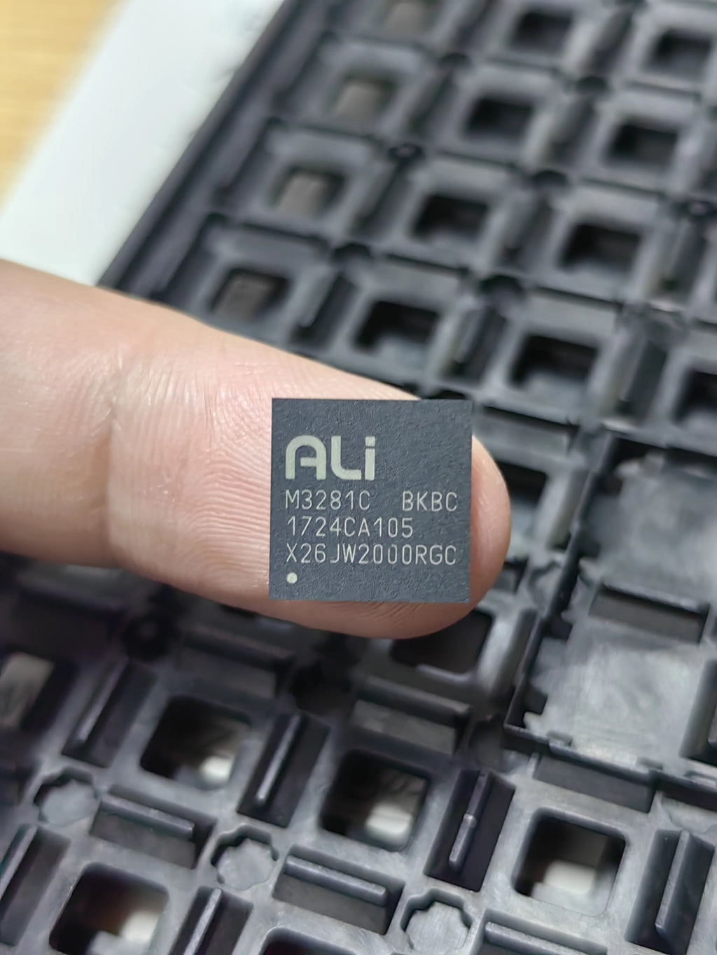 M3281C-BKBC BGA IC Chip New in Stock Electronic Components