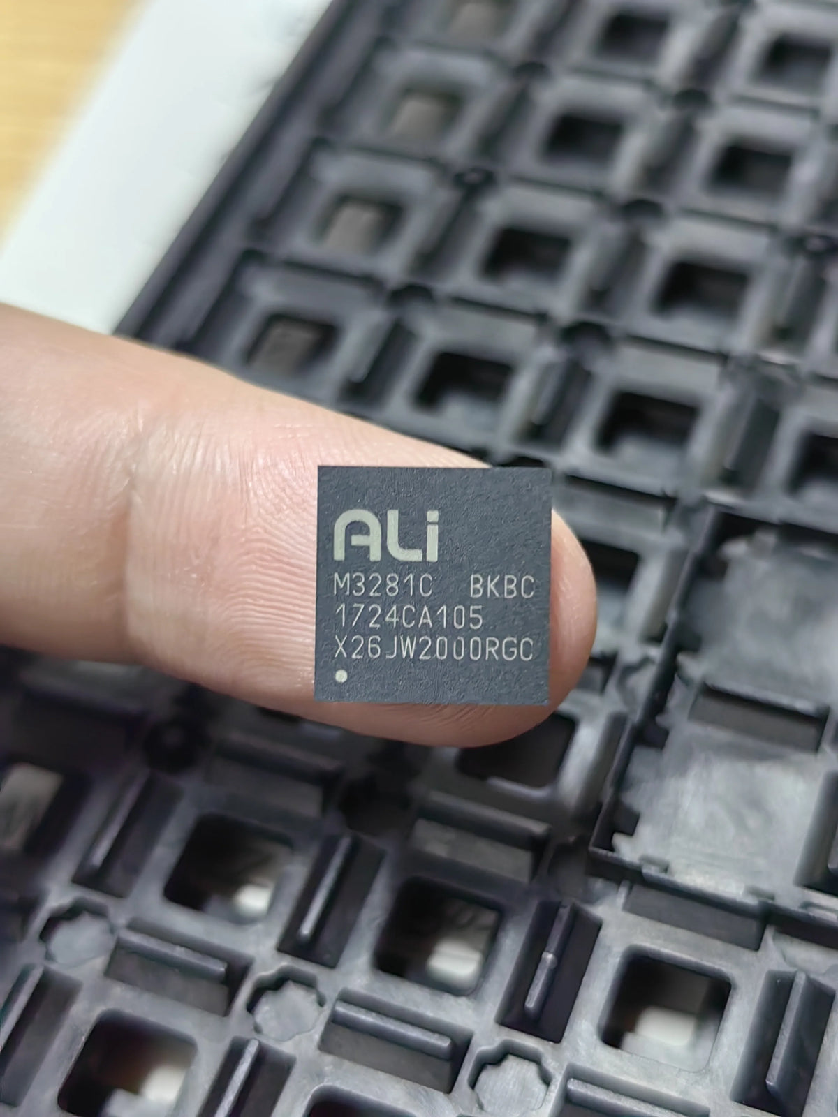 M3281C-BKBC BGA IC Chip New in Stock Electronic Components