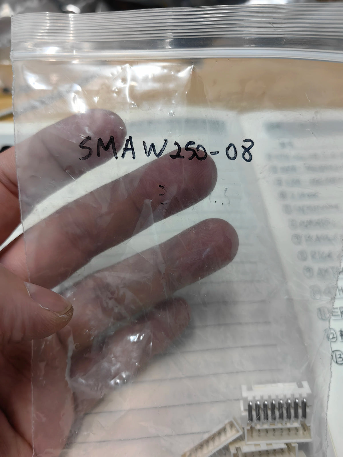 SMAW250-08 THT IC Chip New in Stock Electronic Components